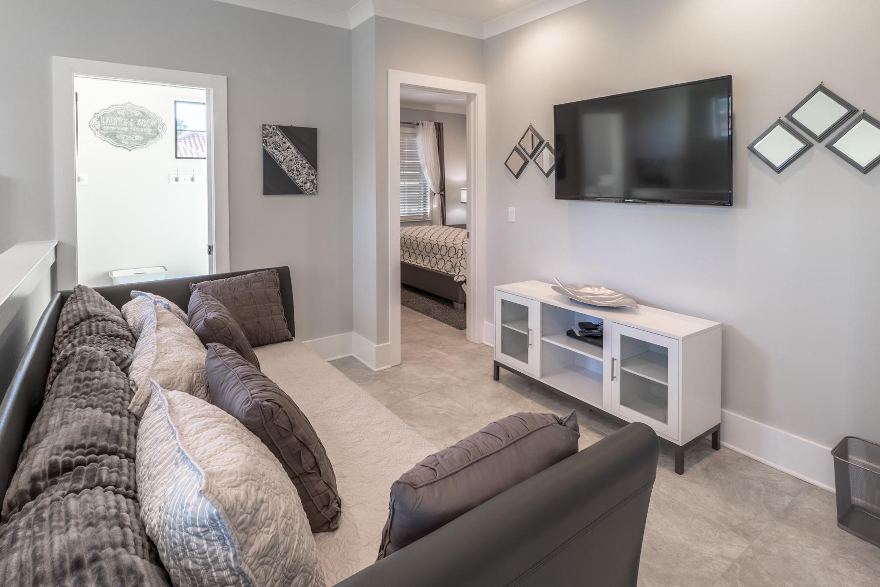 Villa Lago - Residential