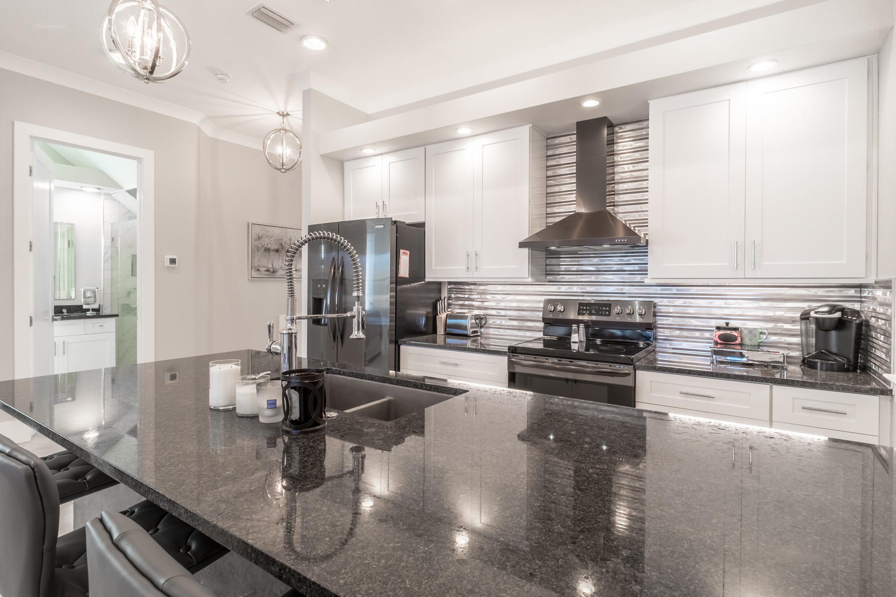 Villa Lago - Residential