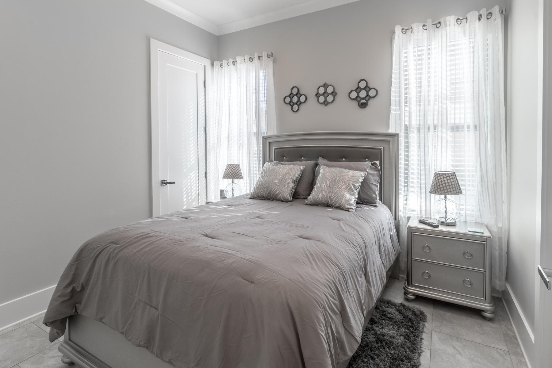 Villa Lago - Residential