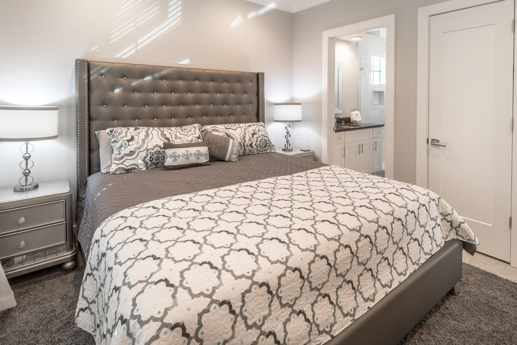 Villa Lago - Residential