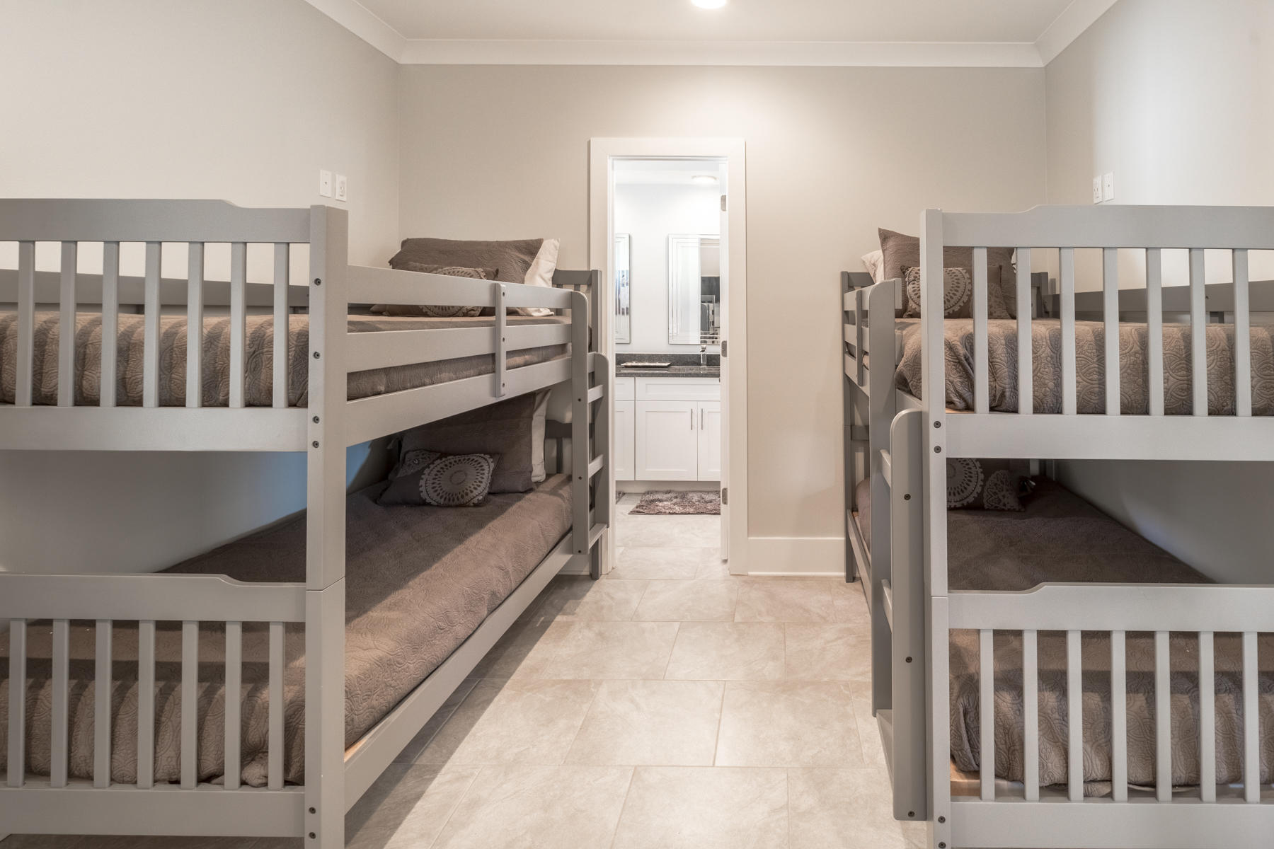 Villa Lago - Residential