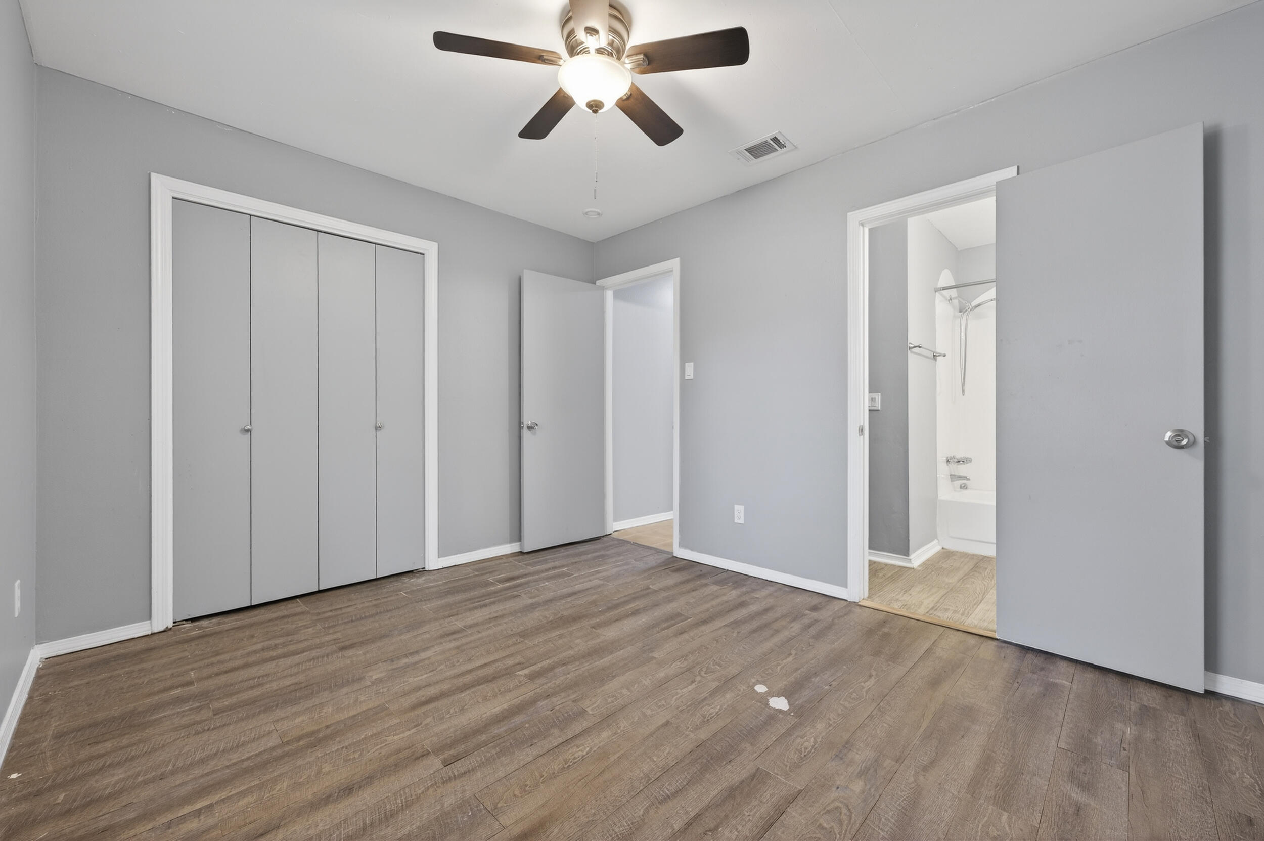 LA CHATEAU - Residential