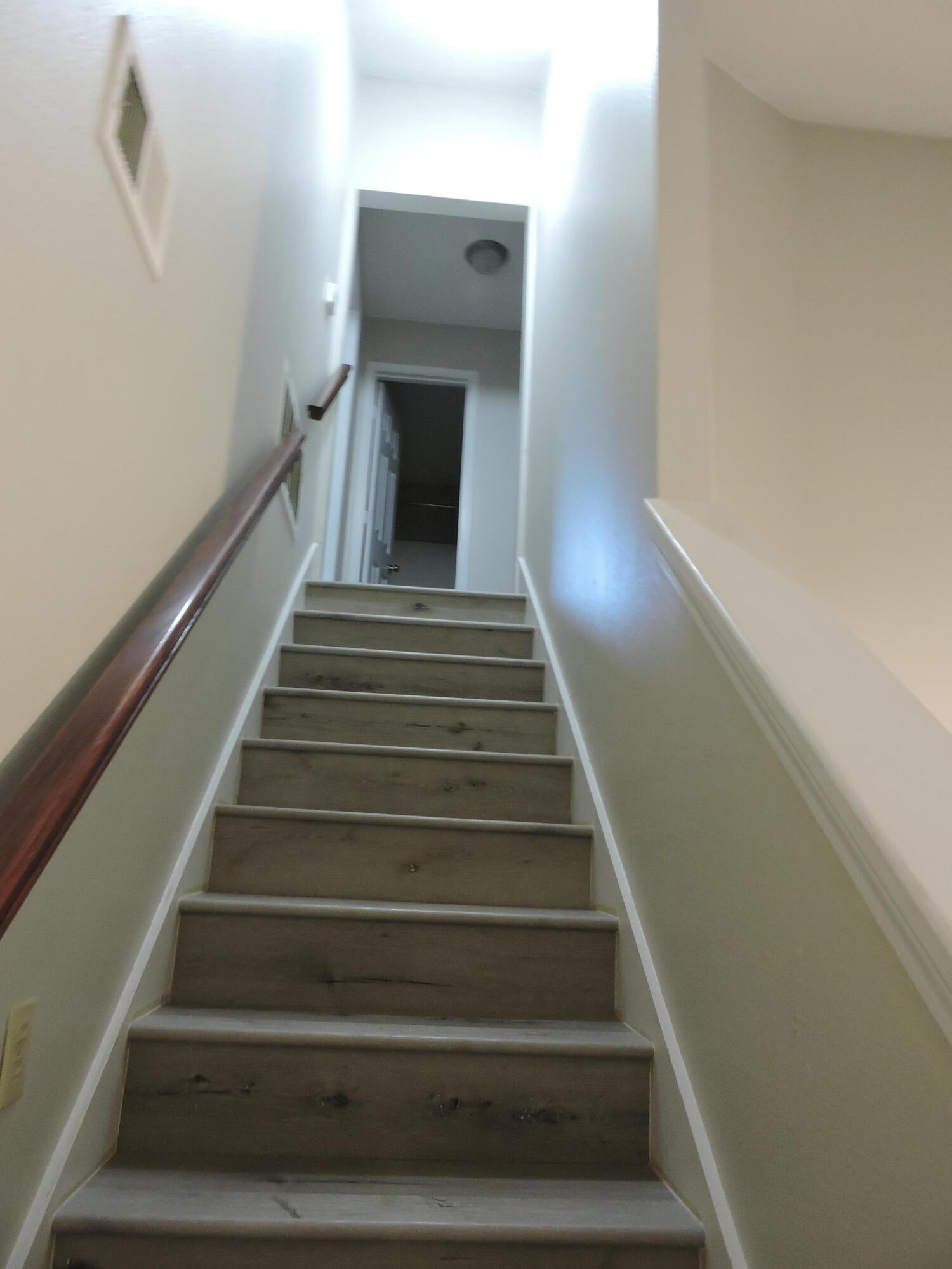 VALLEY T/H - Residential Lease