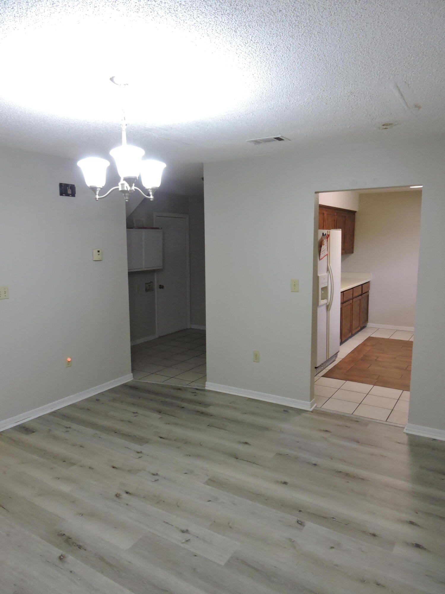 VALLEY T/H - Residential Lease