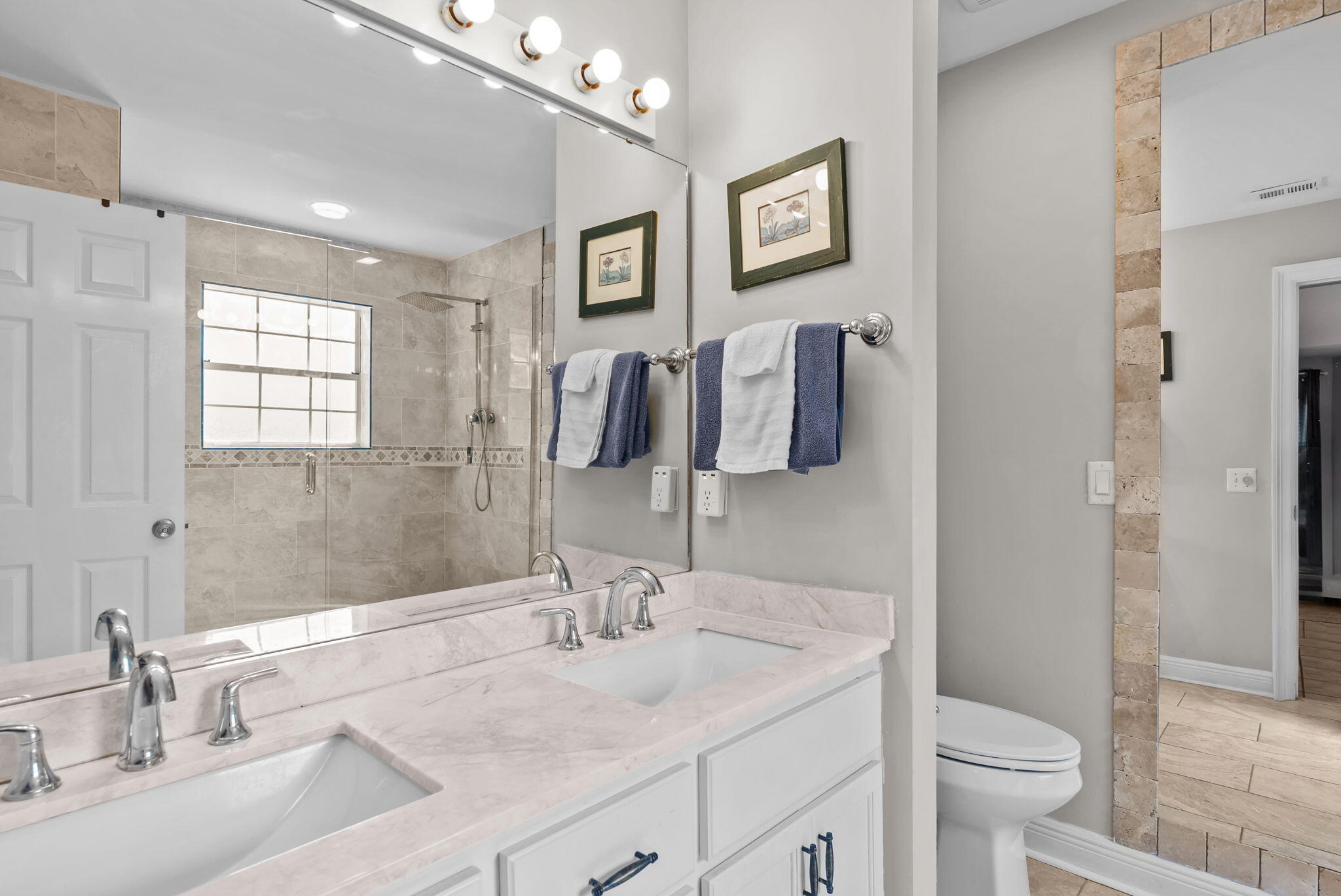 VANTAGE POINTE - Residential