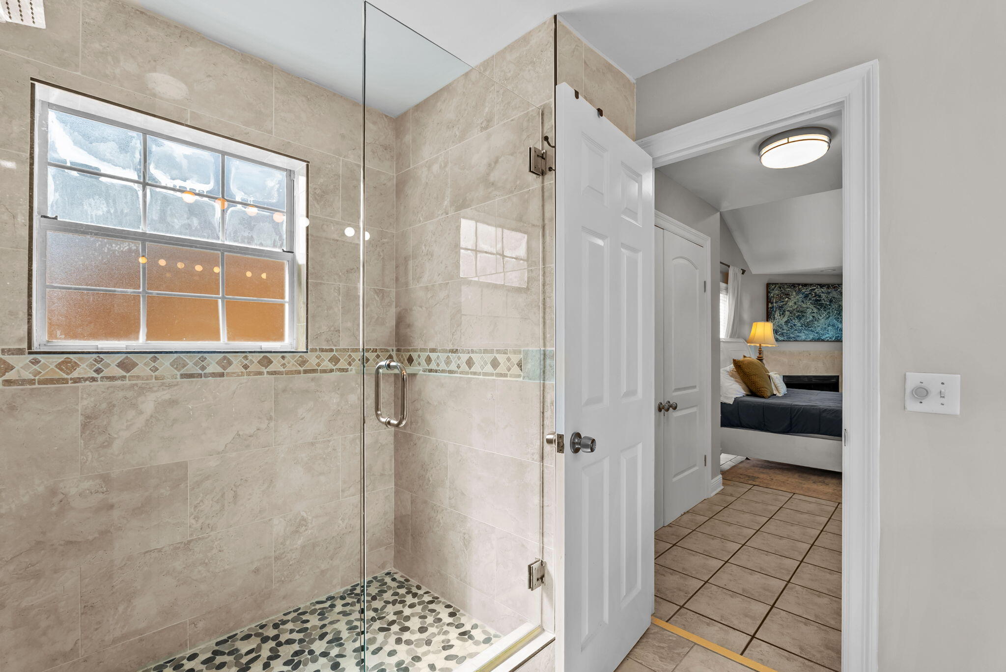 VANTAGE POINTE - Residential