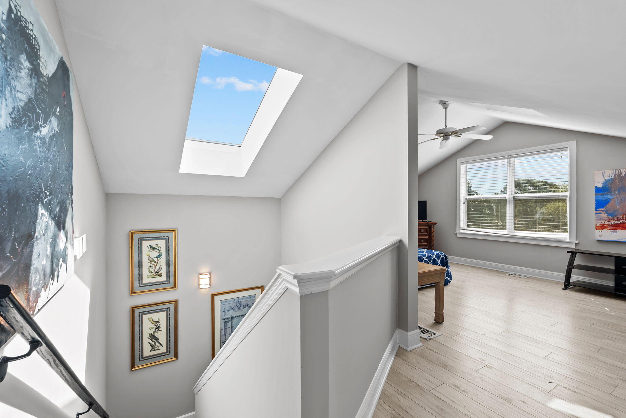 VANTAGE POINTE - Residential