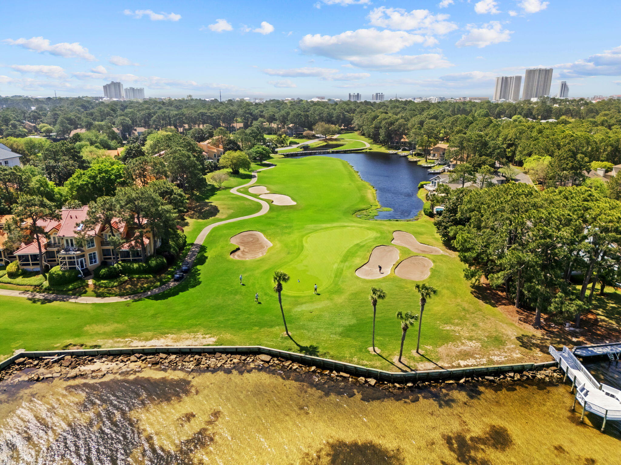 VANTAGE POINTE - Residential