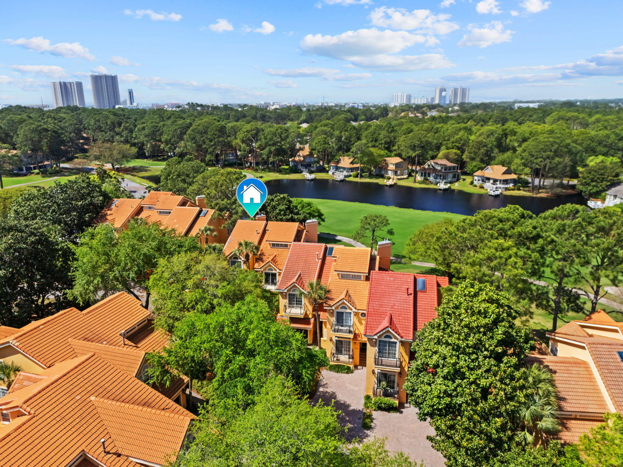 VANTAGE POINTE - Residential