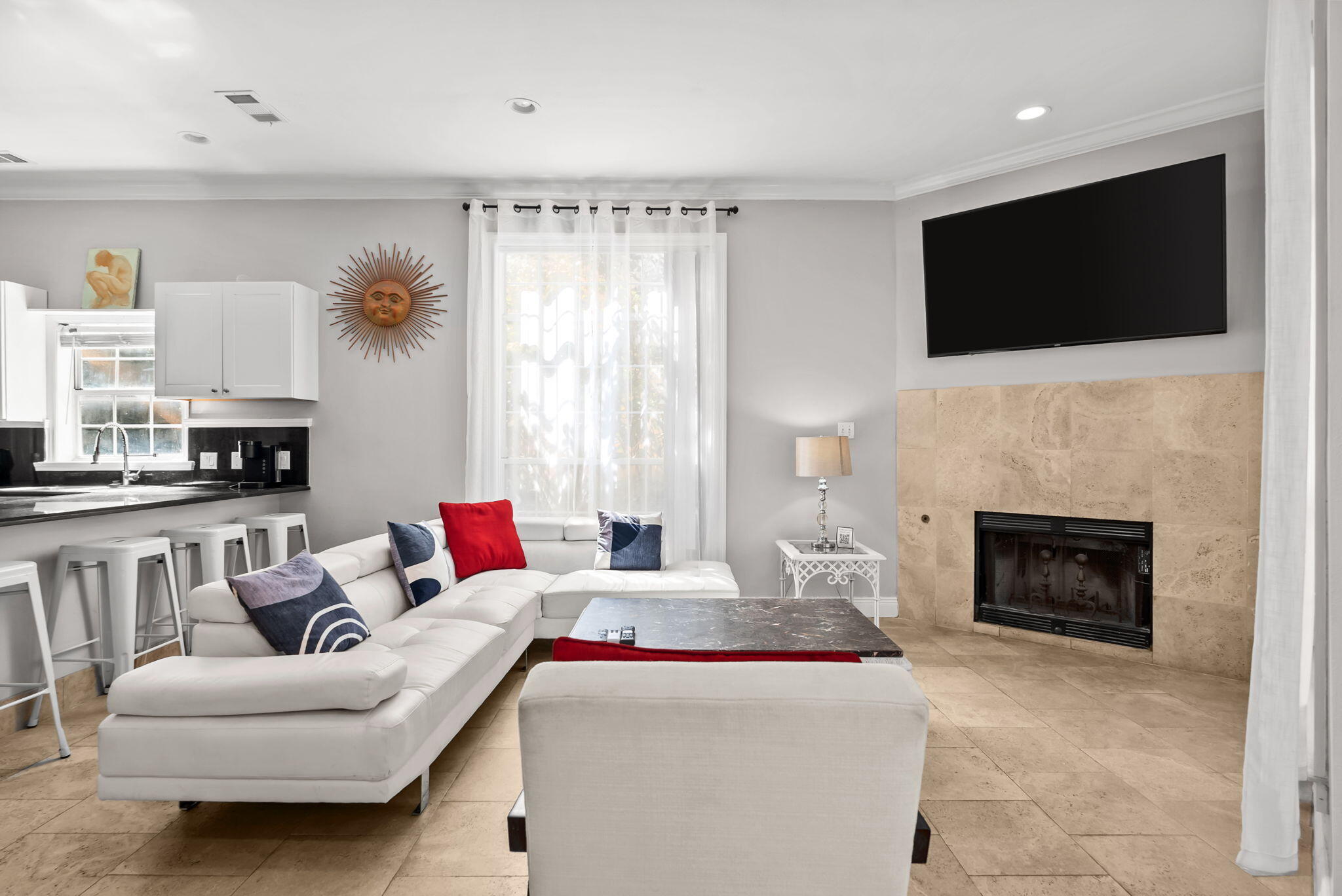 VANTAGE POINTE - Residential