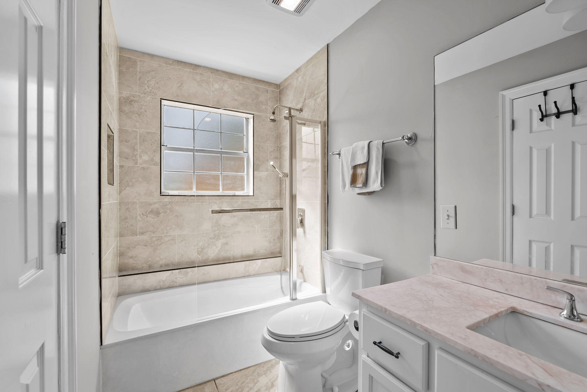 VANTAGE POINTE - Residential