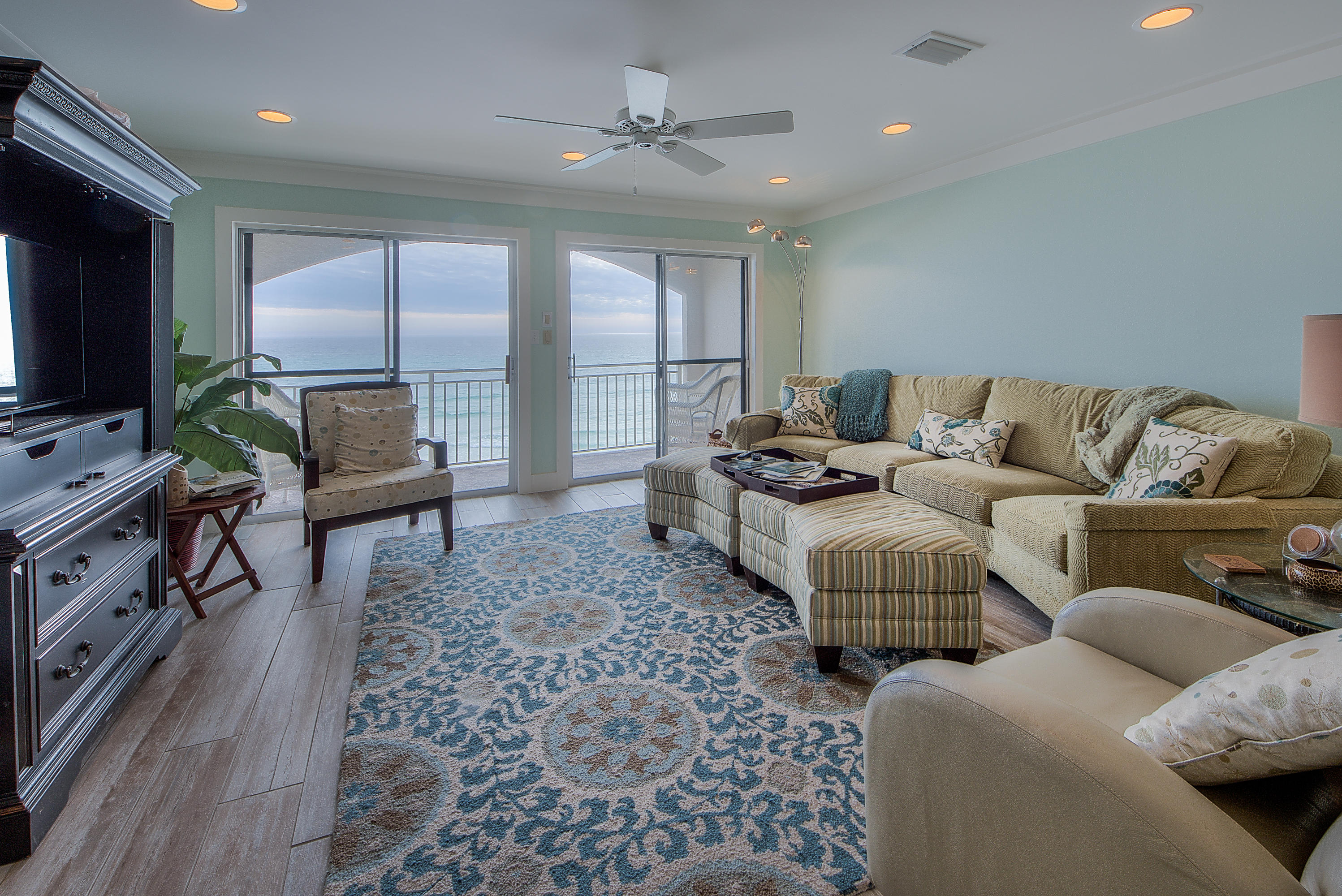 SEAGROVE BCH DUNE VILLAS PH 1 - Residential