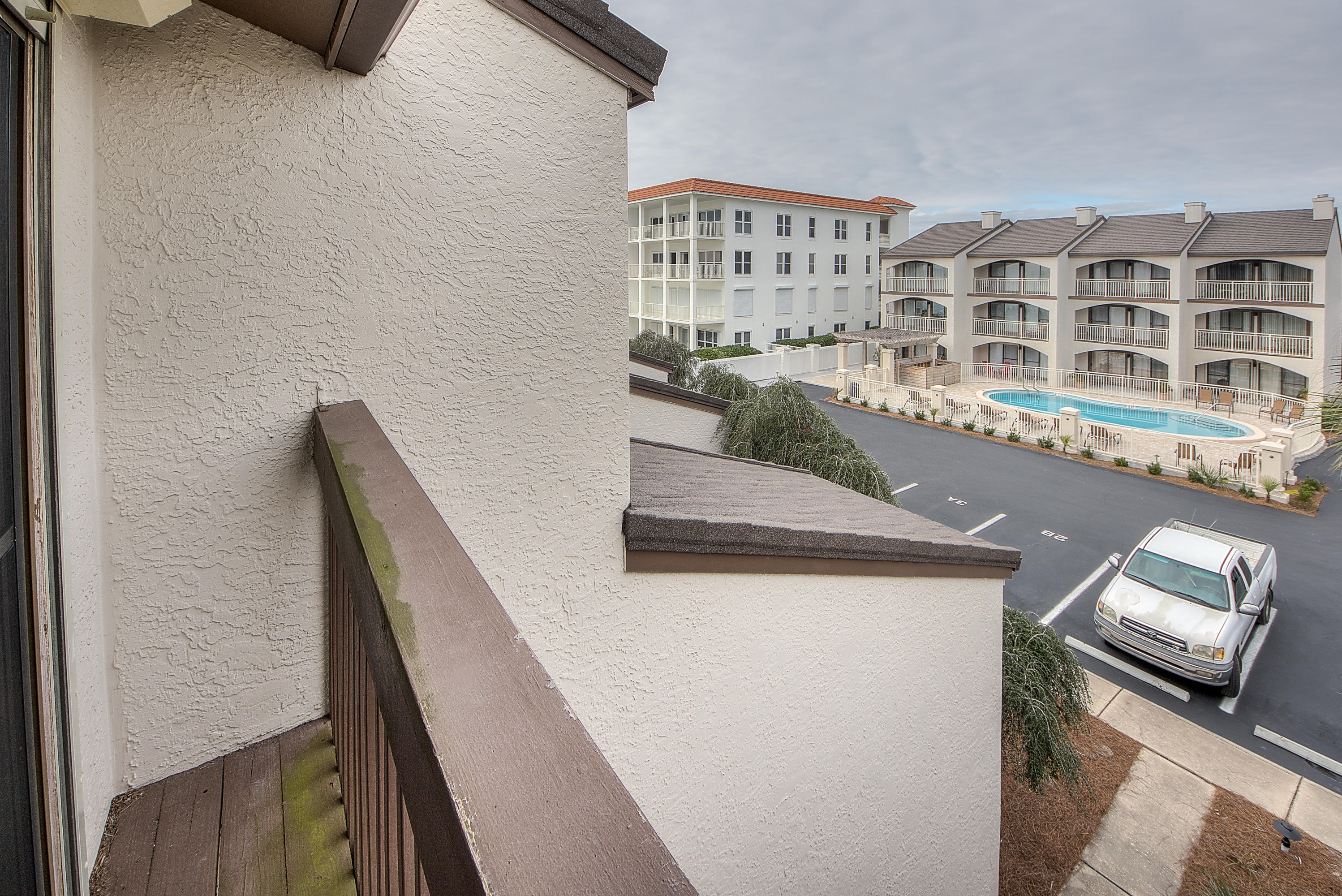 SEAGROVE BCH DUNE VILLAS PH 1 - Residential