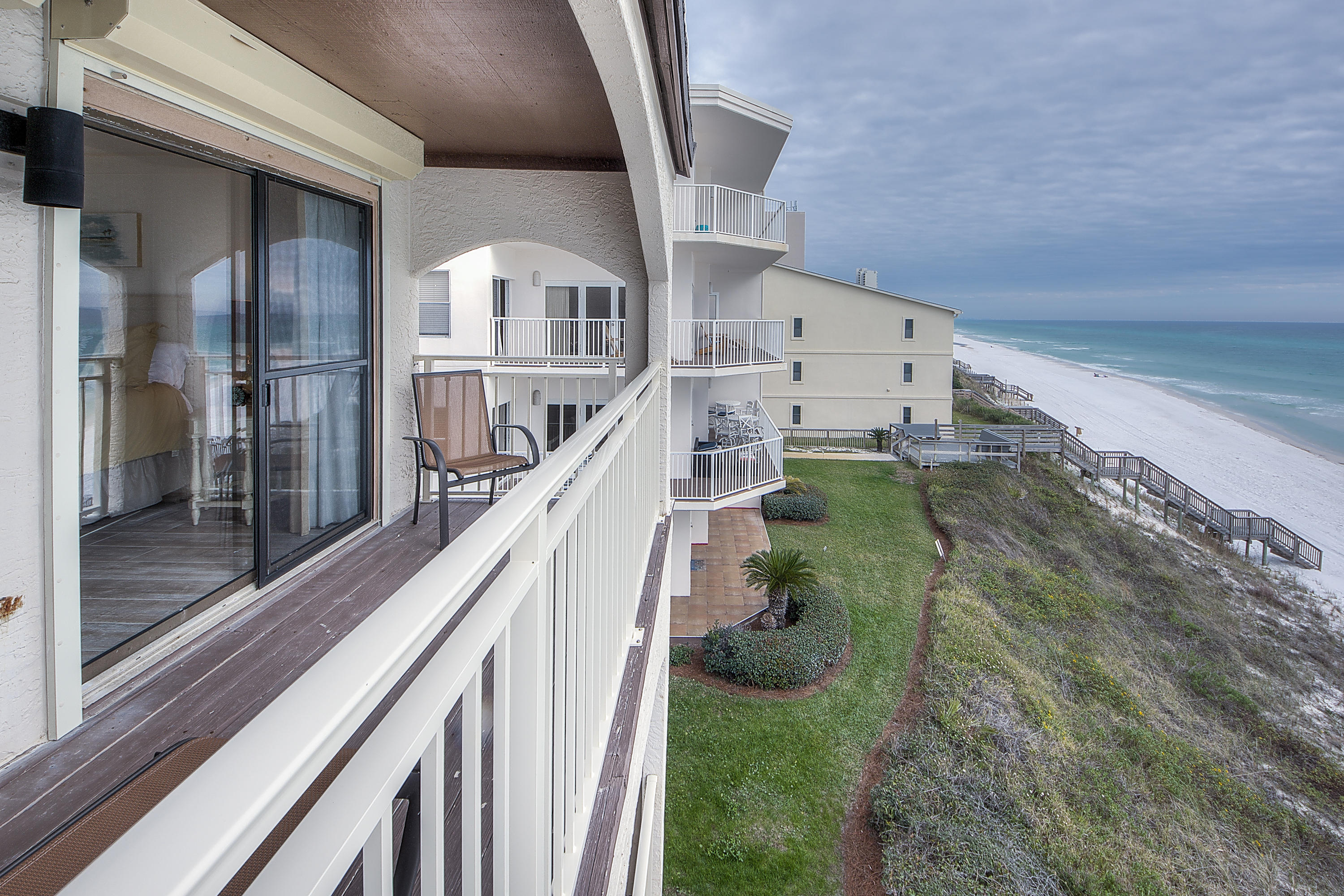SEAGROVE BCH DUNE VILLAS PH 1 - Residential
