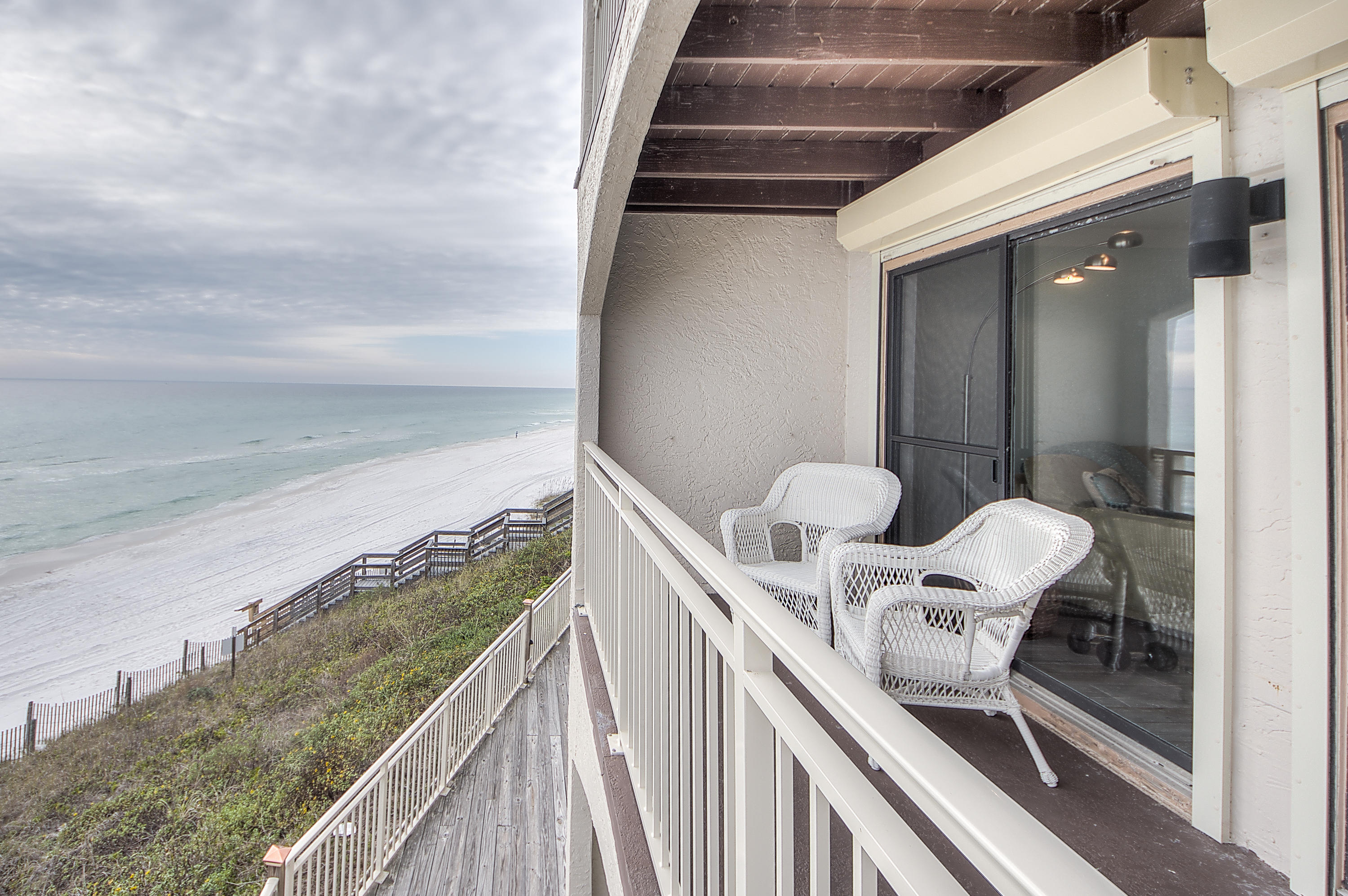 SEAGROVE BCH DUNE VILLAS PH 1 - Residential