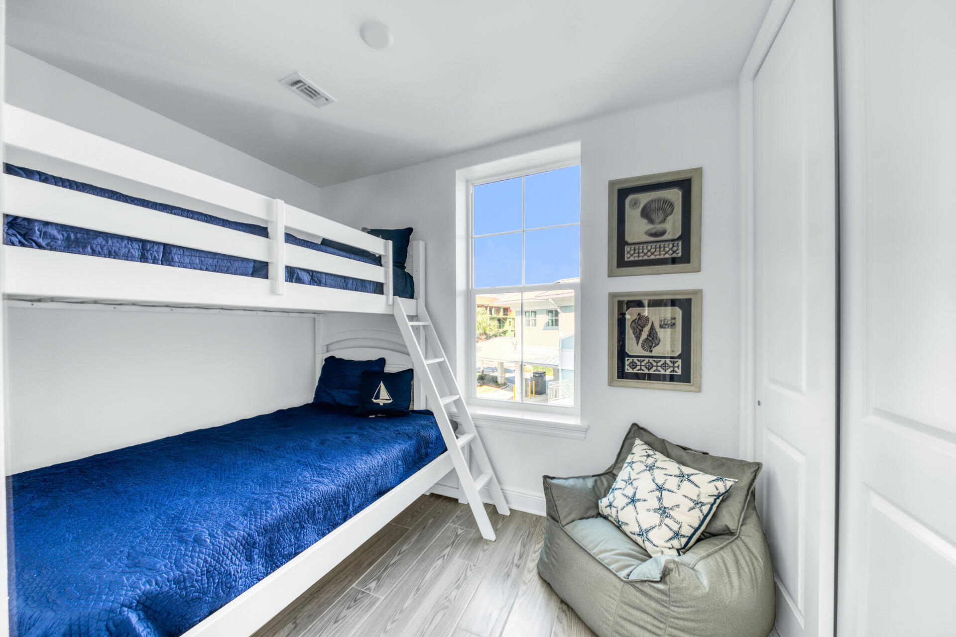 Gulf Place Residences - Residential