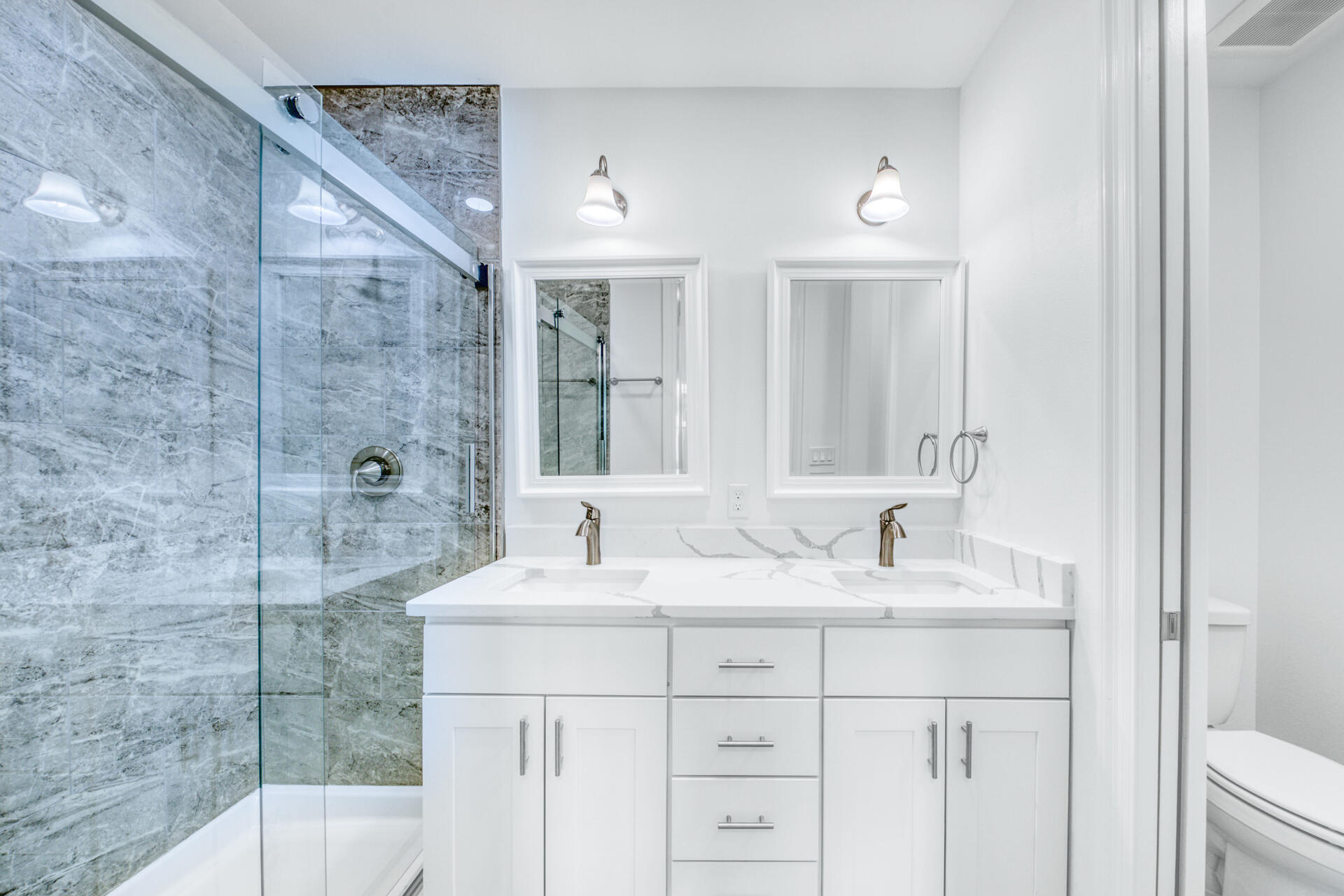Gulf Place Residences - Residential