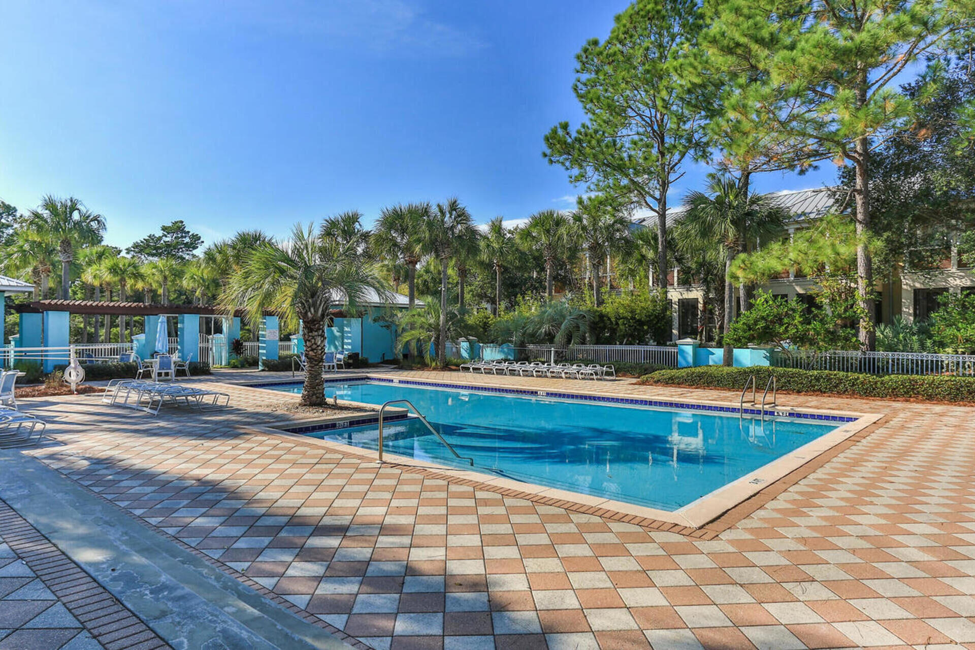 Gulf Place Residences - Residential