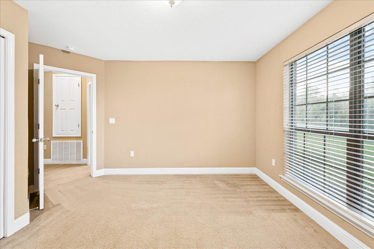 SILVER SPRINGS EST - Residential