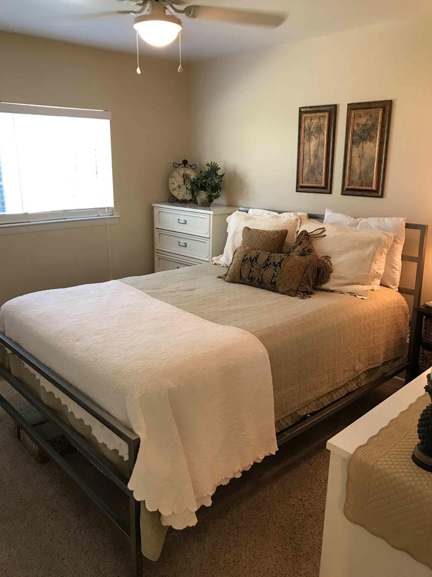 LANDMARK CONDO - Residential