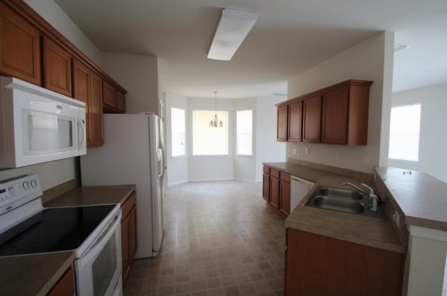 SANDY RIDGE ESTATES - Residential