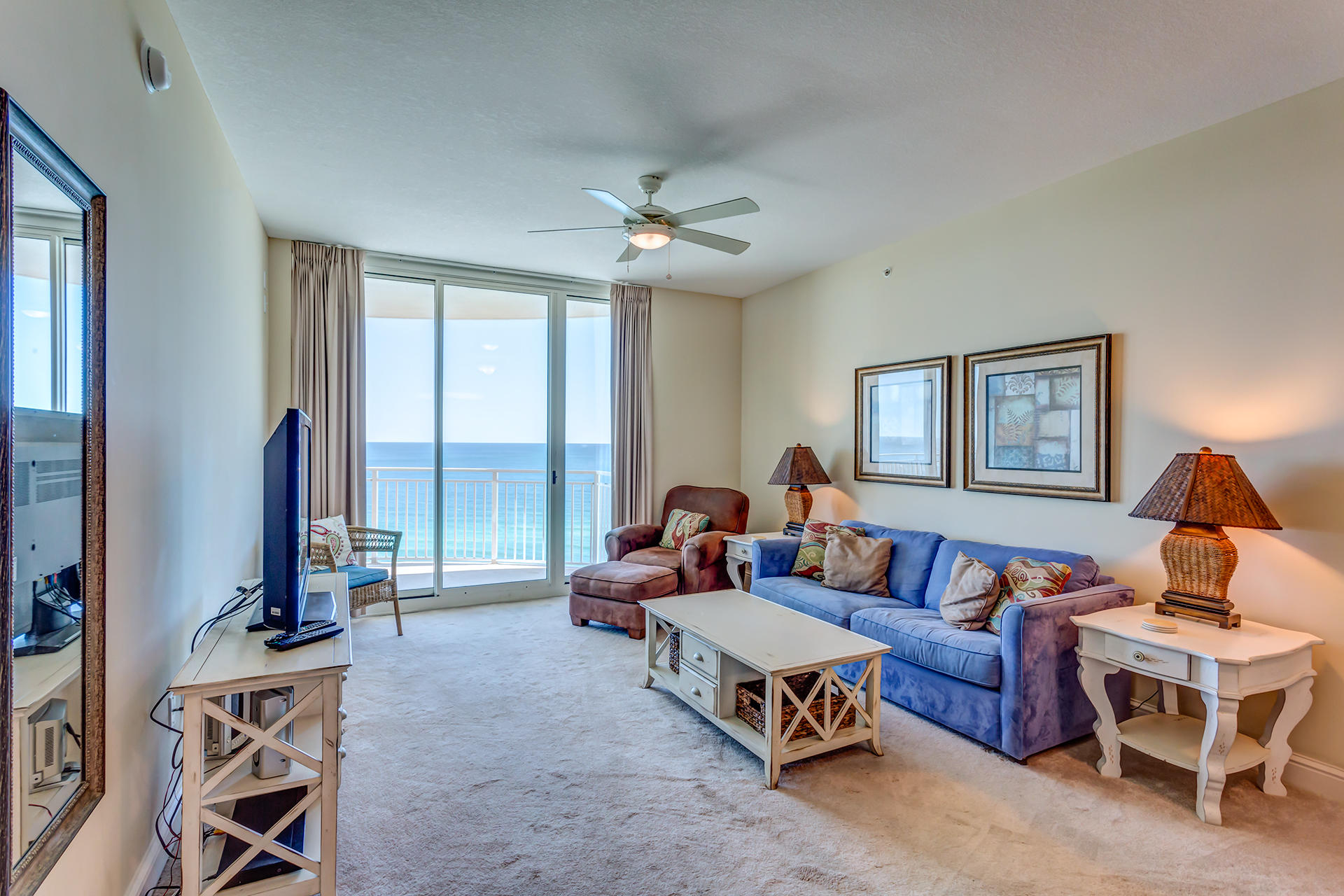 AQUA Beachside Resort - Residential