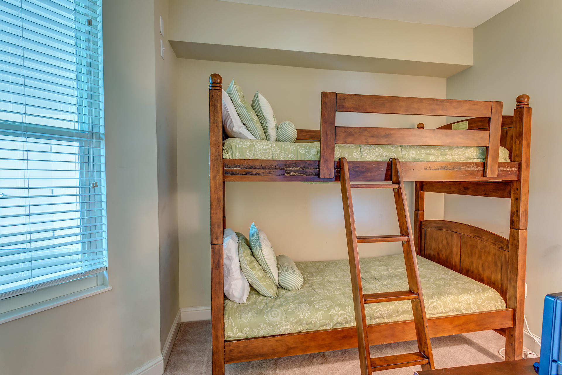 AQUA Beachside Resort - Residential