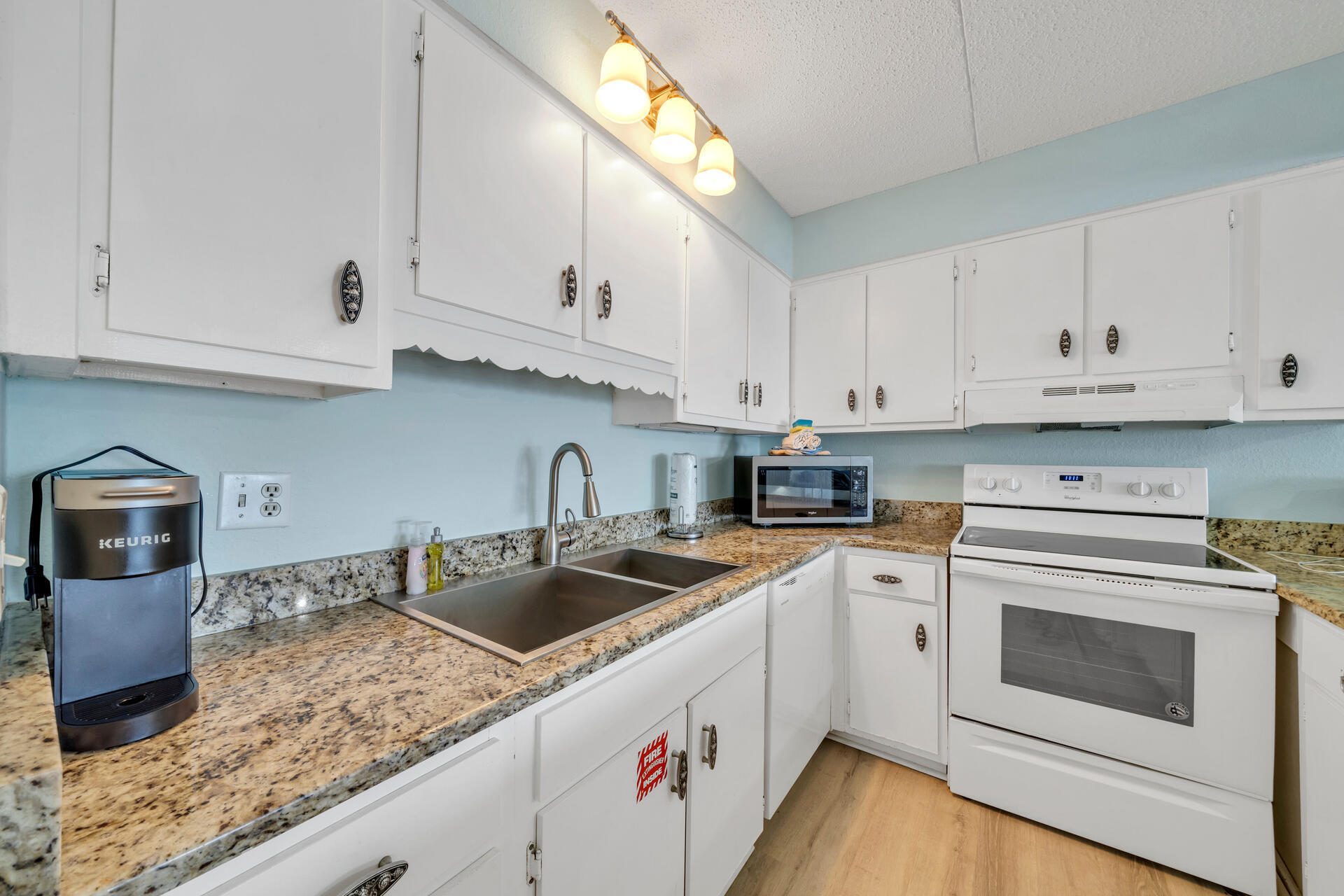 ISLAND ECHO CONDO - Residential