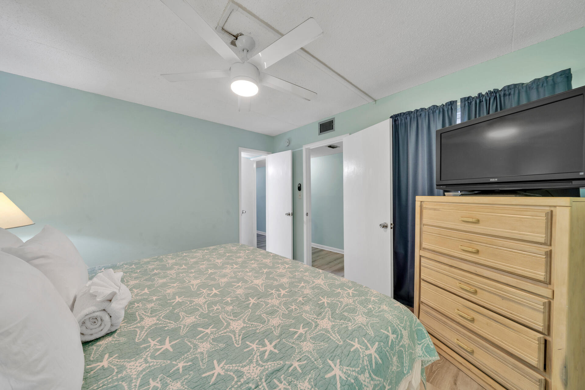 ISLAND ECHO CONDO - Residential