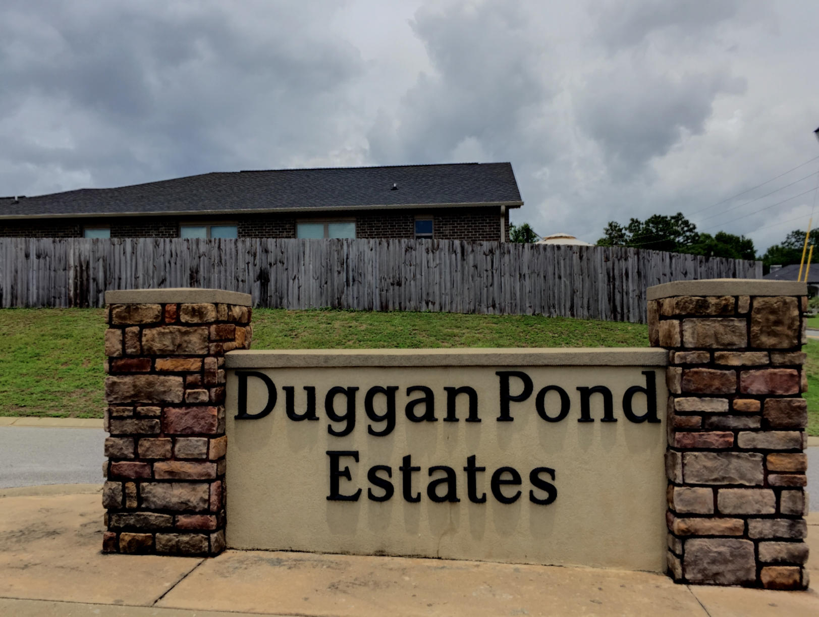 DUGGAN POND ESTATES - Residential
