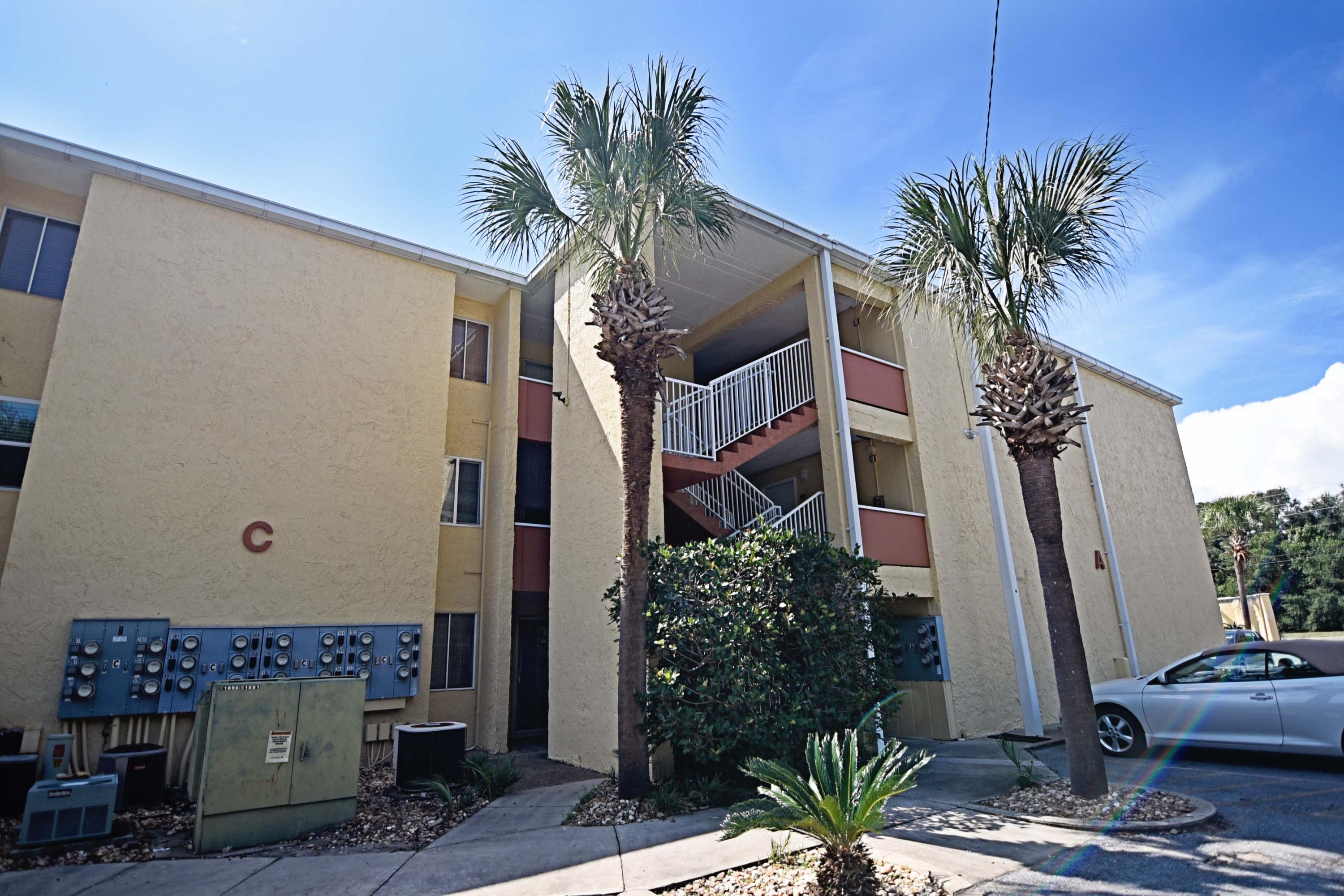 CEDARS CONDO - Residential