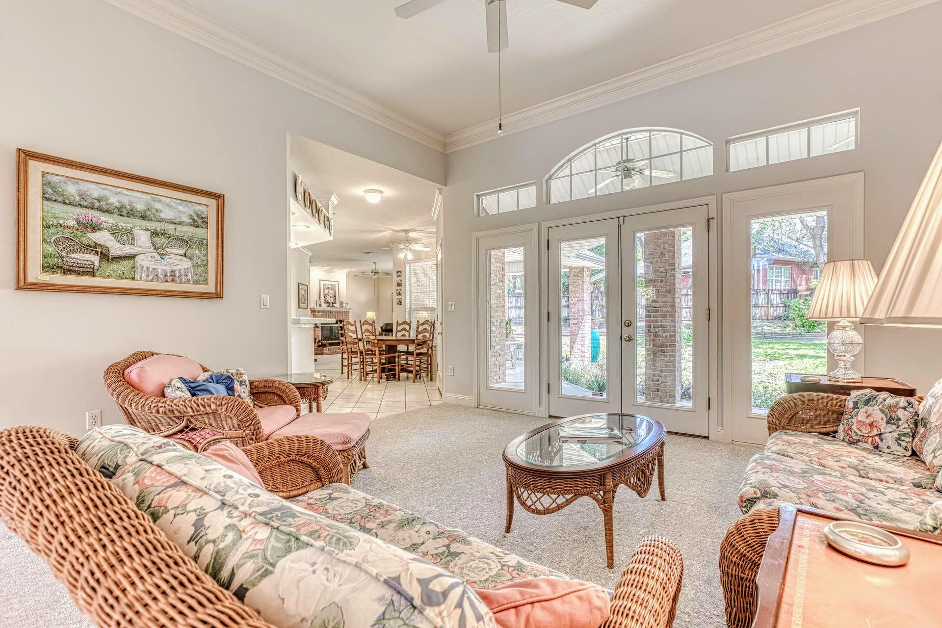 ROCKY BAYOU COUNTRY CLUB ESTATES 9 - Residential