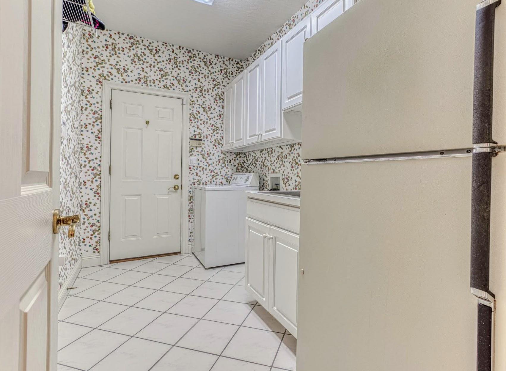 ROCKY BAYOU COUNTRY CLUB ESTATES 9 - Residential