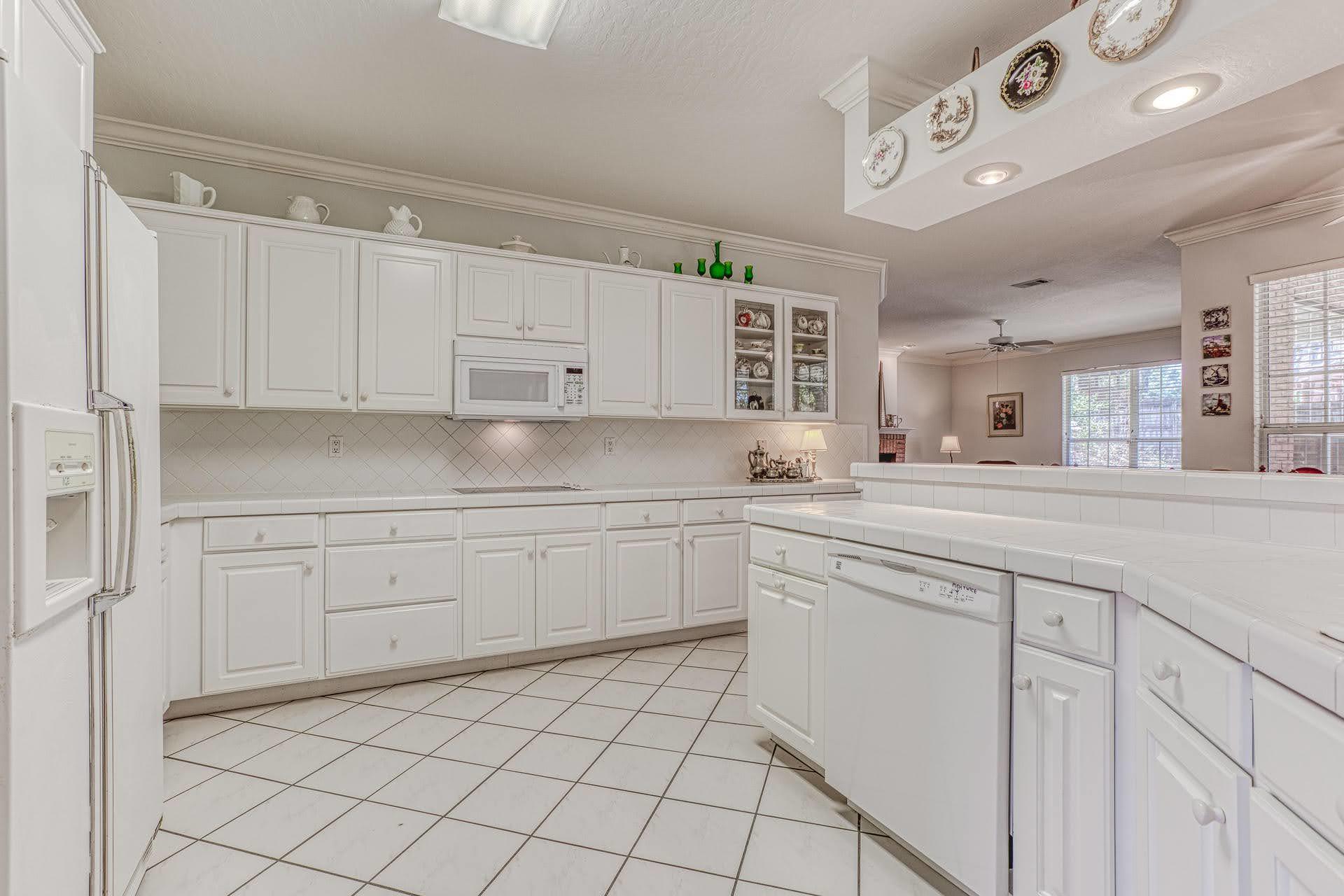 ROCKY BAYOU COUNTRY CLUB ESTATES 9 - Residential