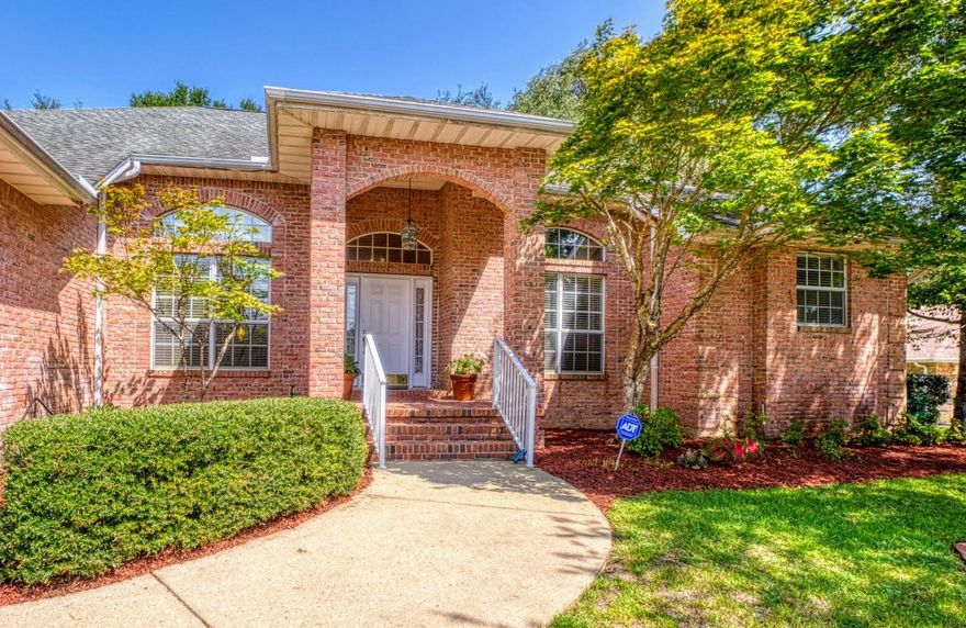 DON'T WAIT! THIS IS THE ONE! A bright florida room, AMAZING home office & cozy den with fireplace!  Perfect for entertaining, this open concept light & bright family home is a must see.  Located in much sought after Rocky Bayou Country Club Estates on a large cul de sac lot with mature landscape & huge back porch. Plenty of room to add a pool and the home has already a pool bath! This home is a ''see to believe'' property.  A grand entrance, huge kitchen, large patio, over sized garage, and split plan -this home has it all! Minutes from military bases, the beaches of the EMERALD COAST, Choctawhatchee Bay, Rocky Bayou parks, shopping, dining,entertainment....Niceville, Florida has it all!  Schedule your tour today!