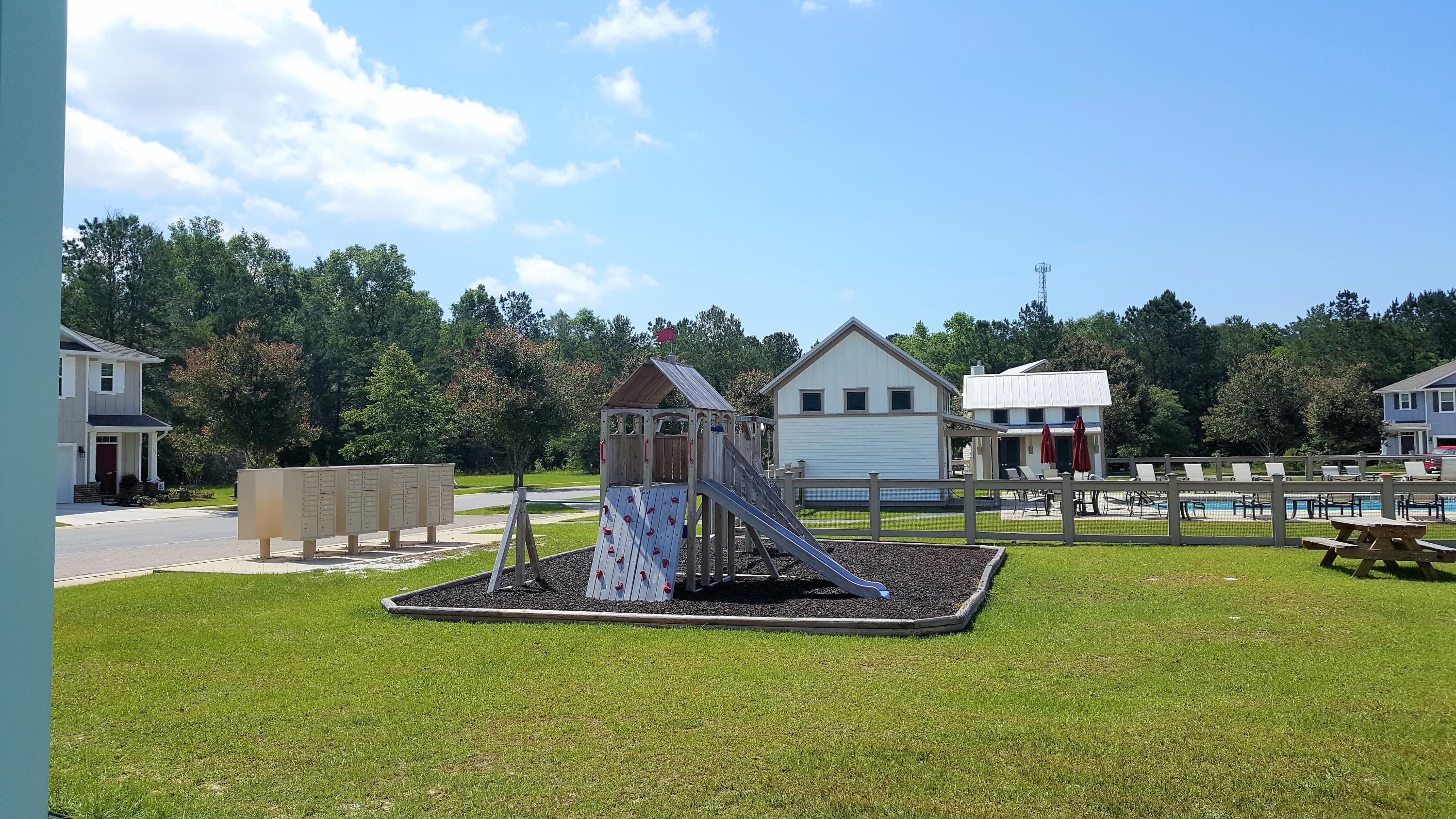 LAGRANGE LANDING - Residential
