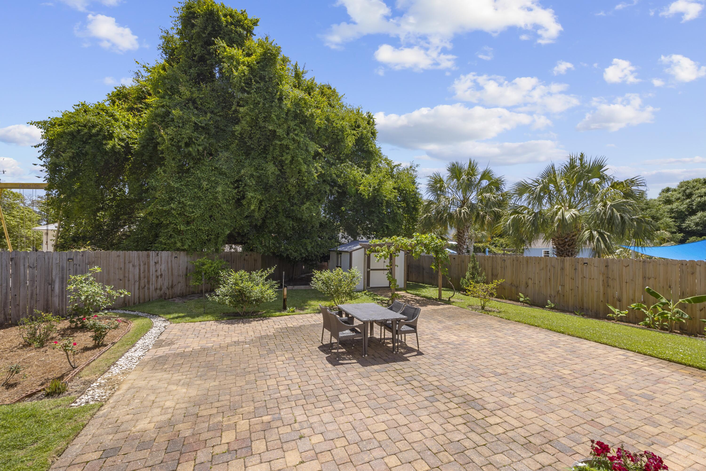 KELLYS 3RD ADDN TO DESTIN - Residential