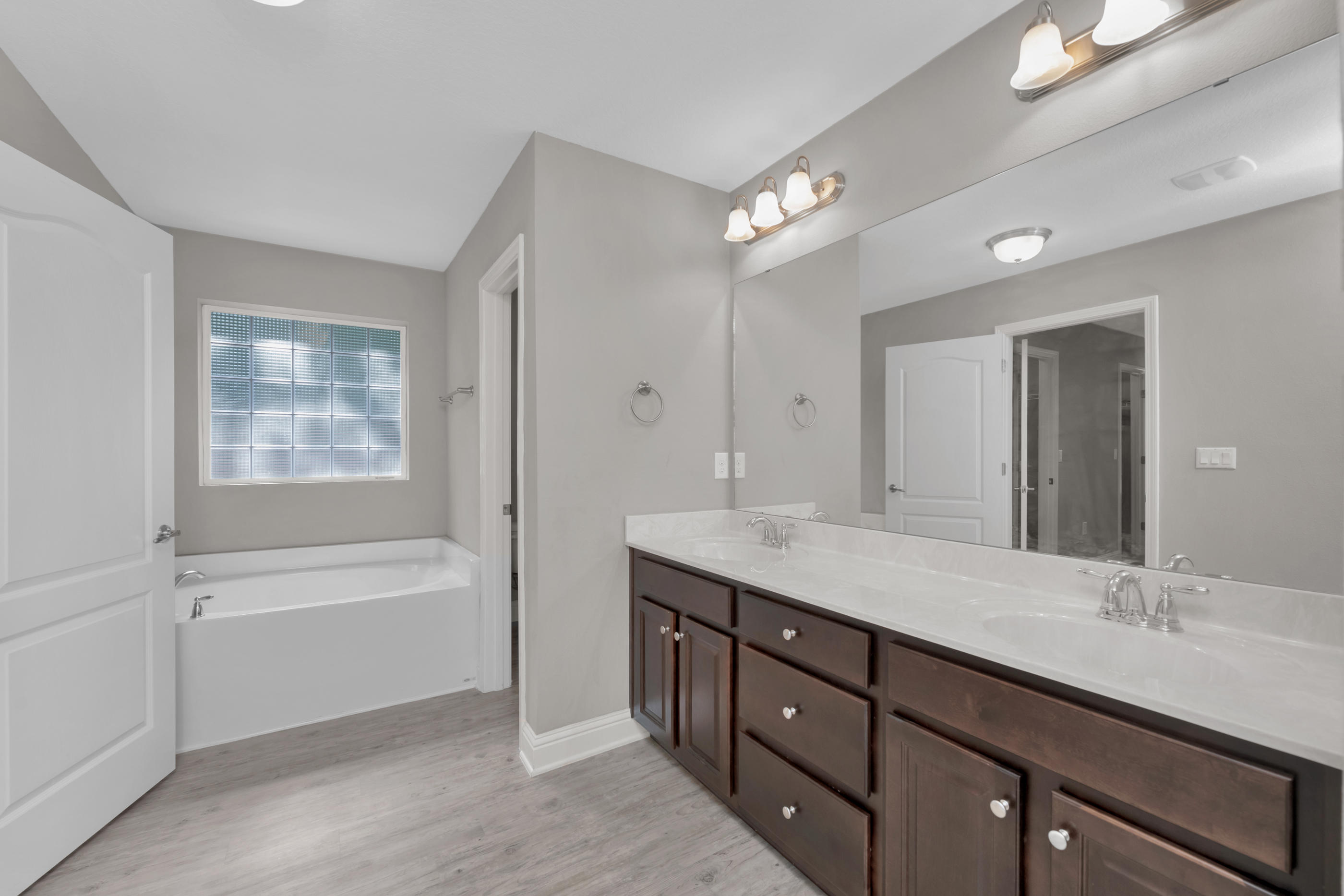 Navarre 2nd Add - Residential