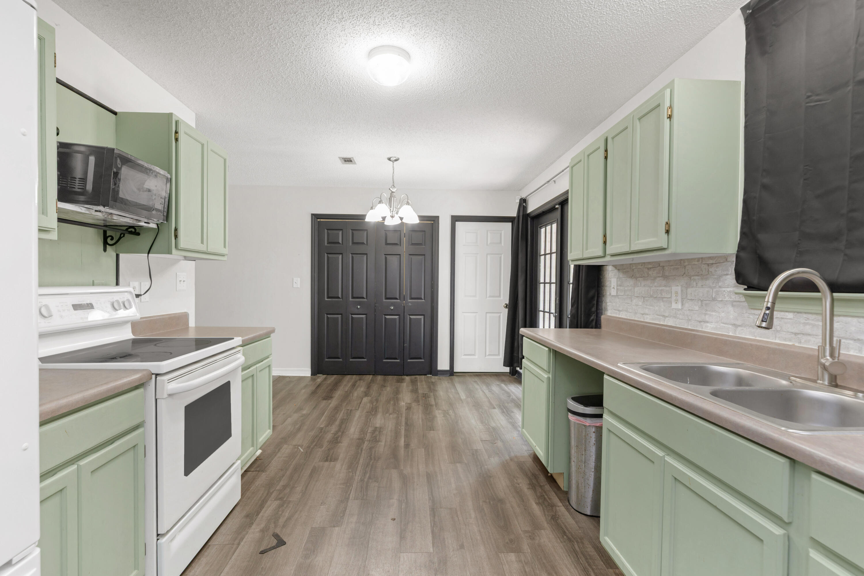 WINDING CREEK ESTATES PH 3 - Residential