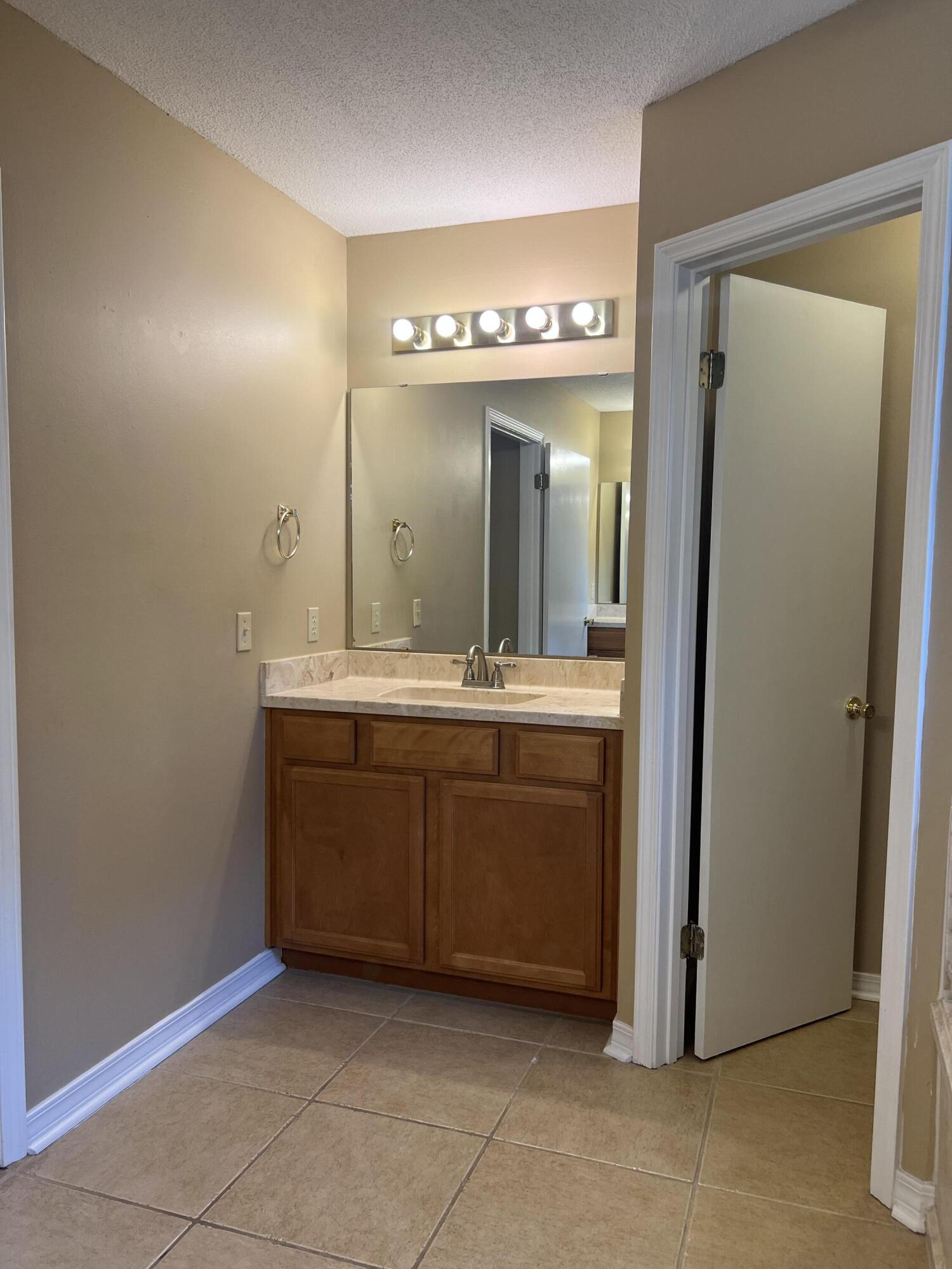 CRESTVIEW - Residential