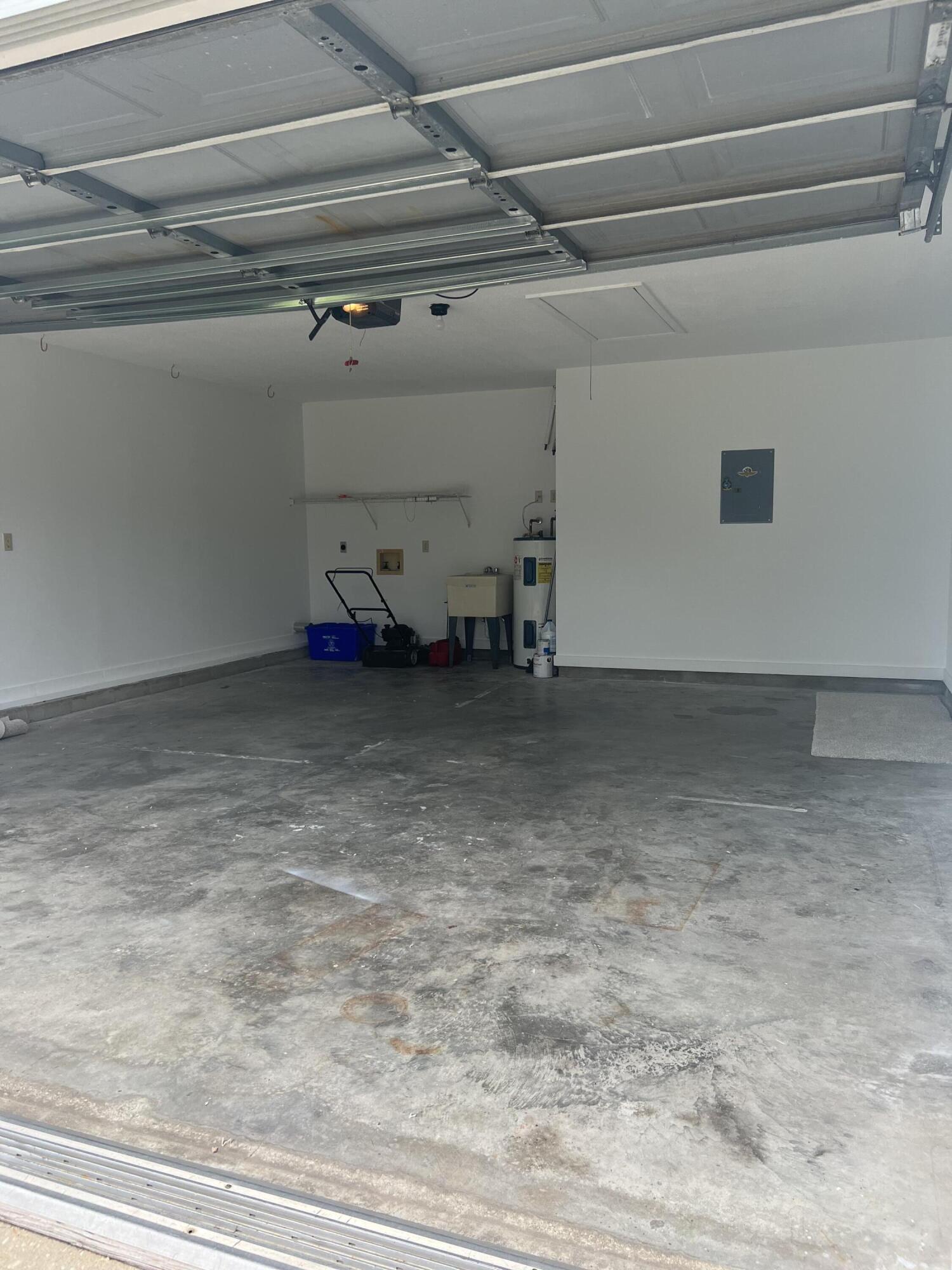 CRESTVIEW - Residential