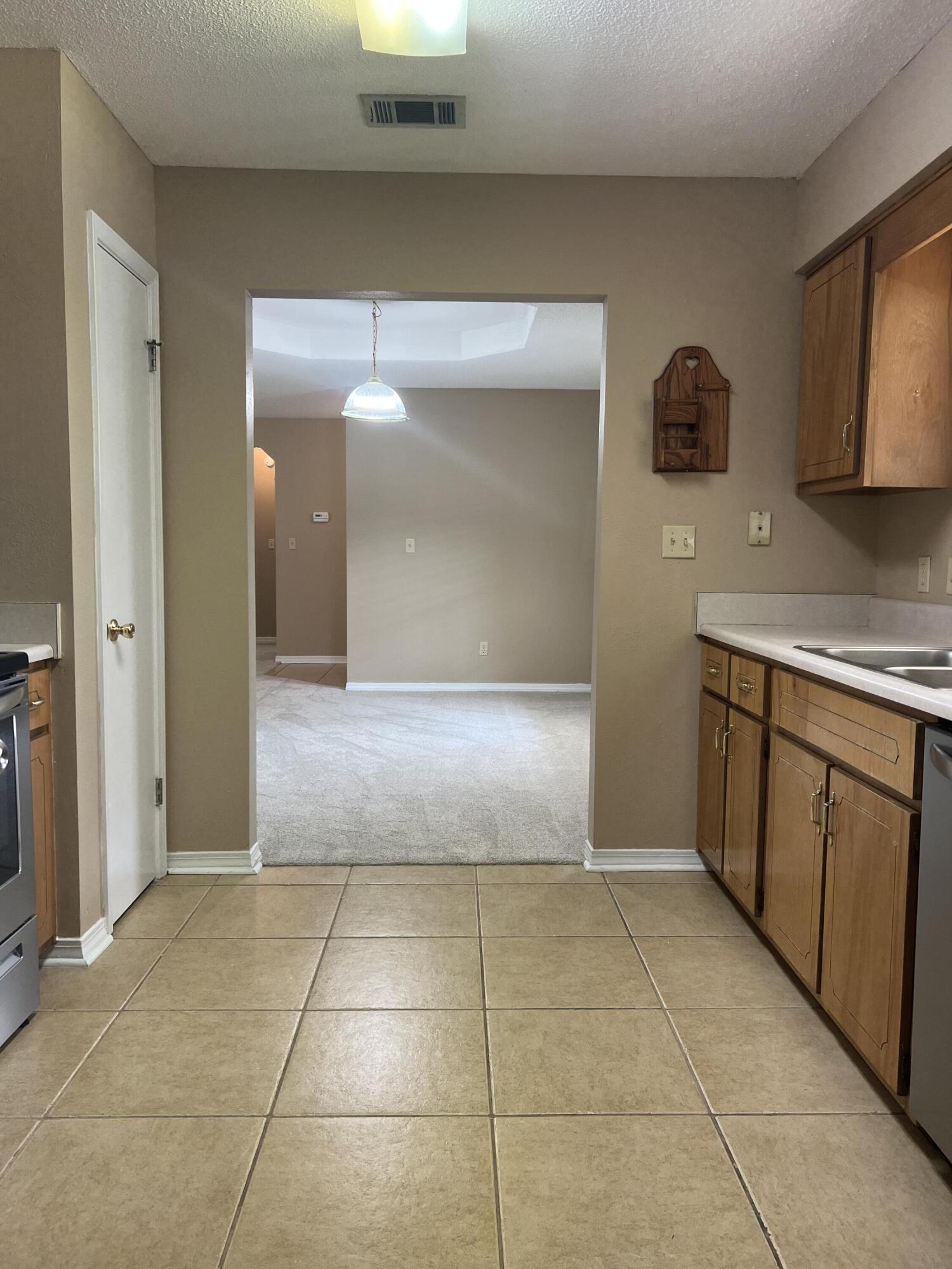 CRESTVIEW - Residential