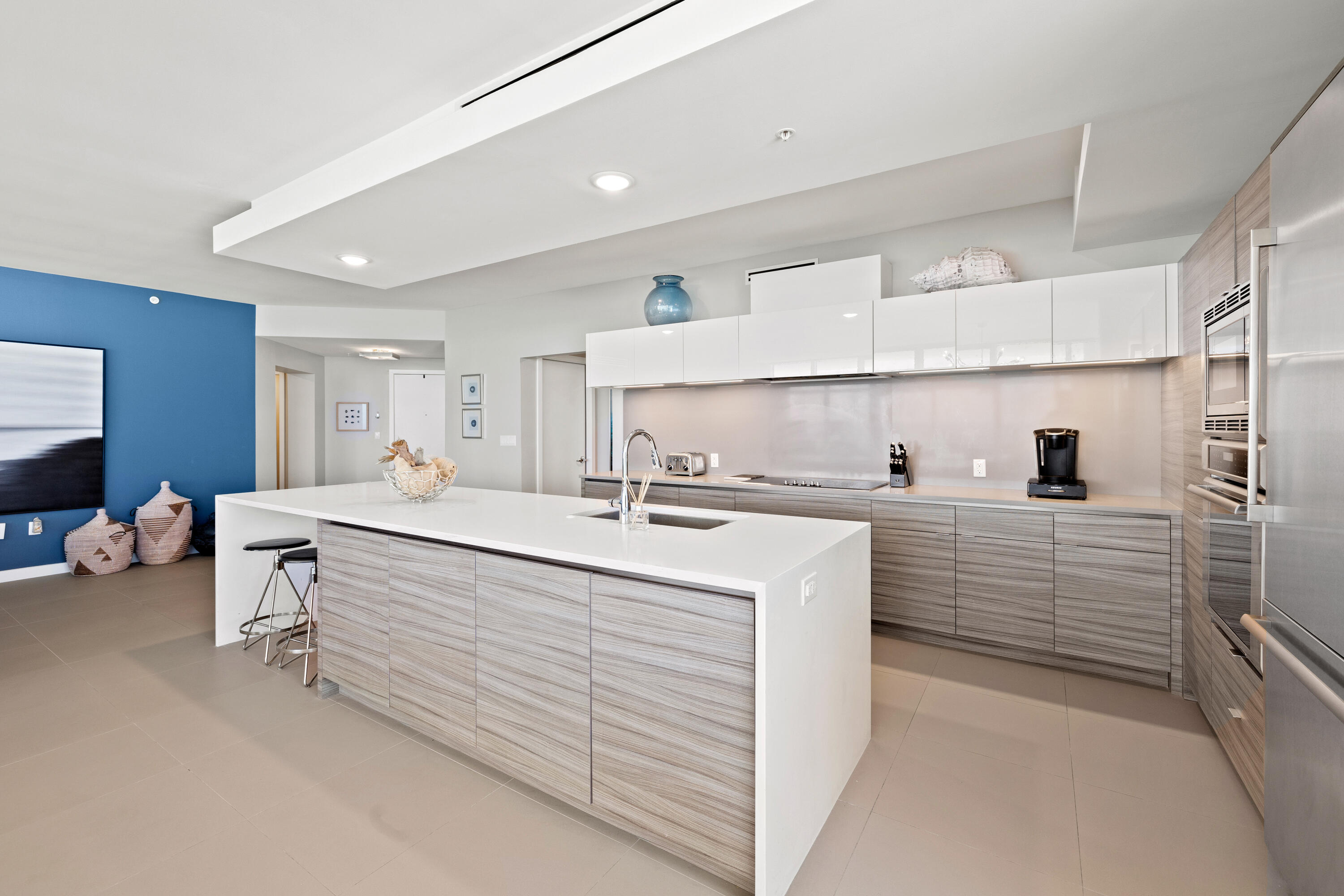 1900 Ninety Eight - Residential