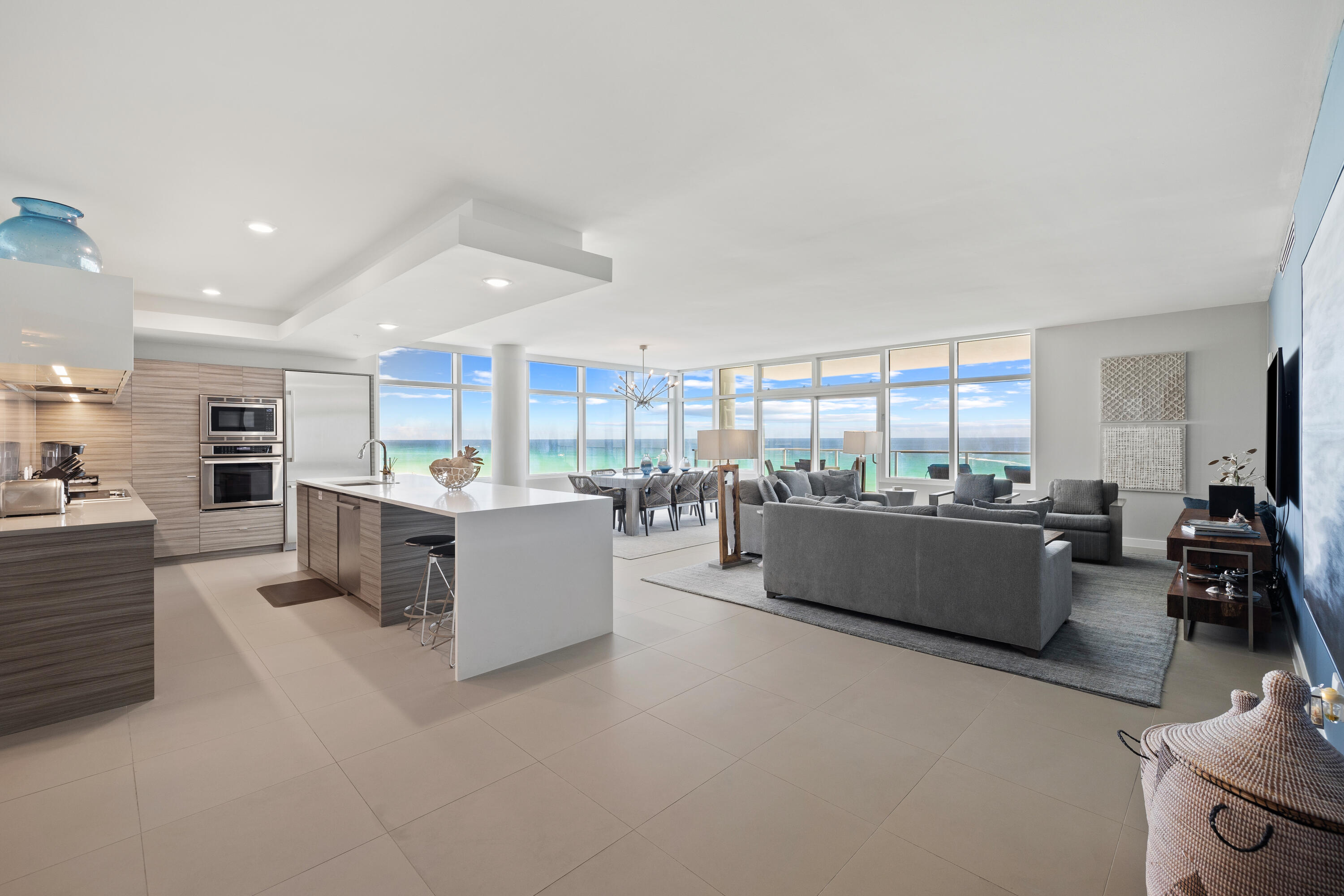 1900 Ninety Eight - Residential