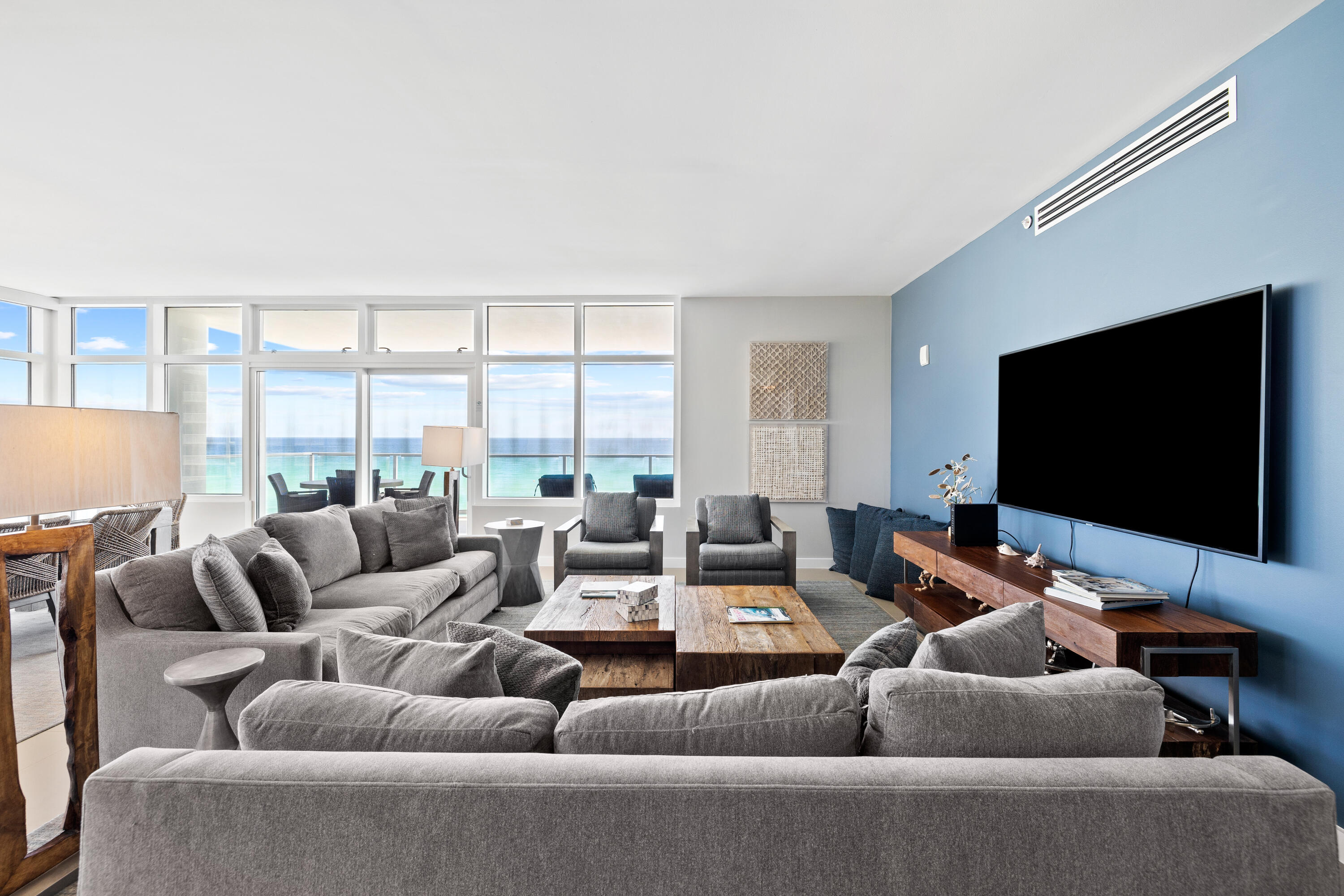 1900 Ninety Eight - Residential