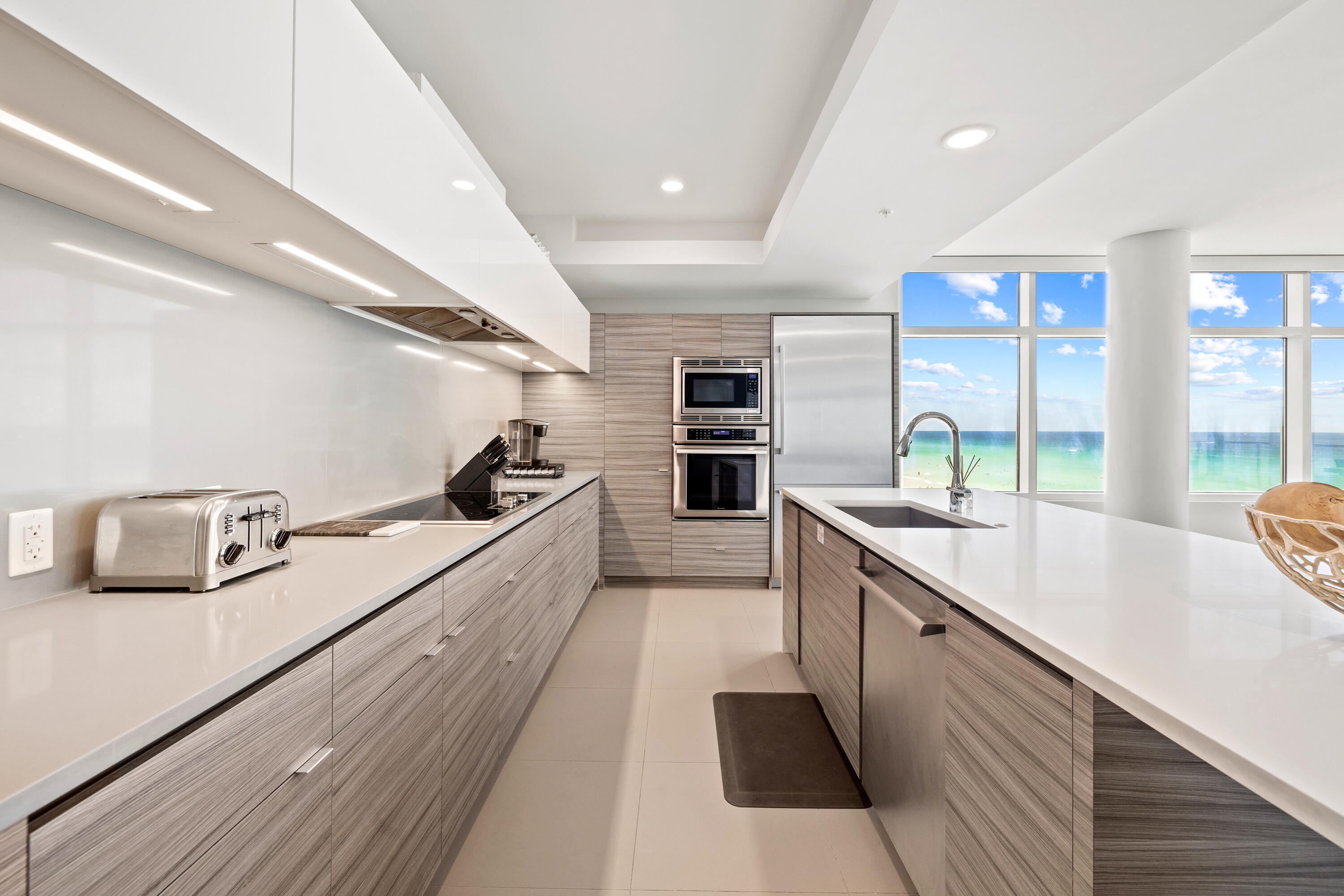 1900 Ninety Eight - Residential