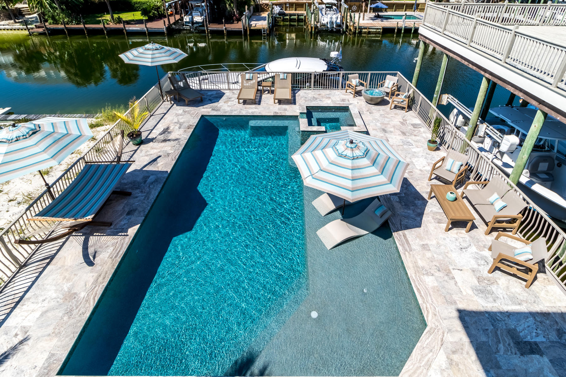 HOLIDAY ISLE - Residential