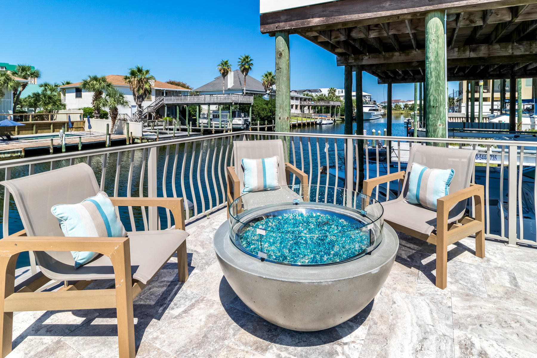 HOLIDAY ISLE - Residential