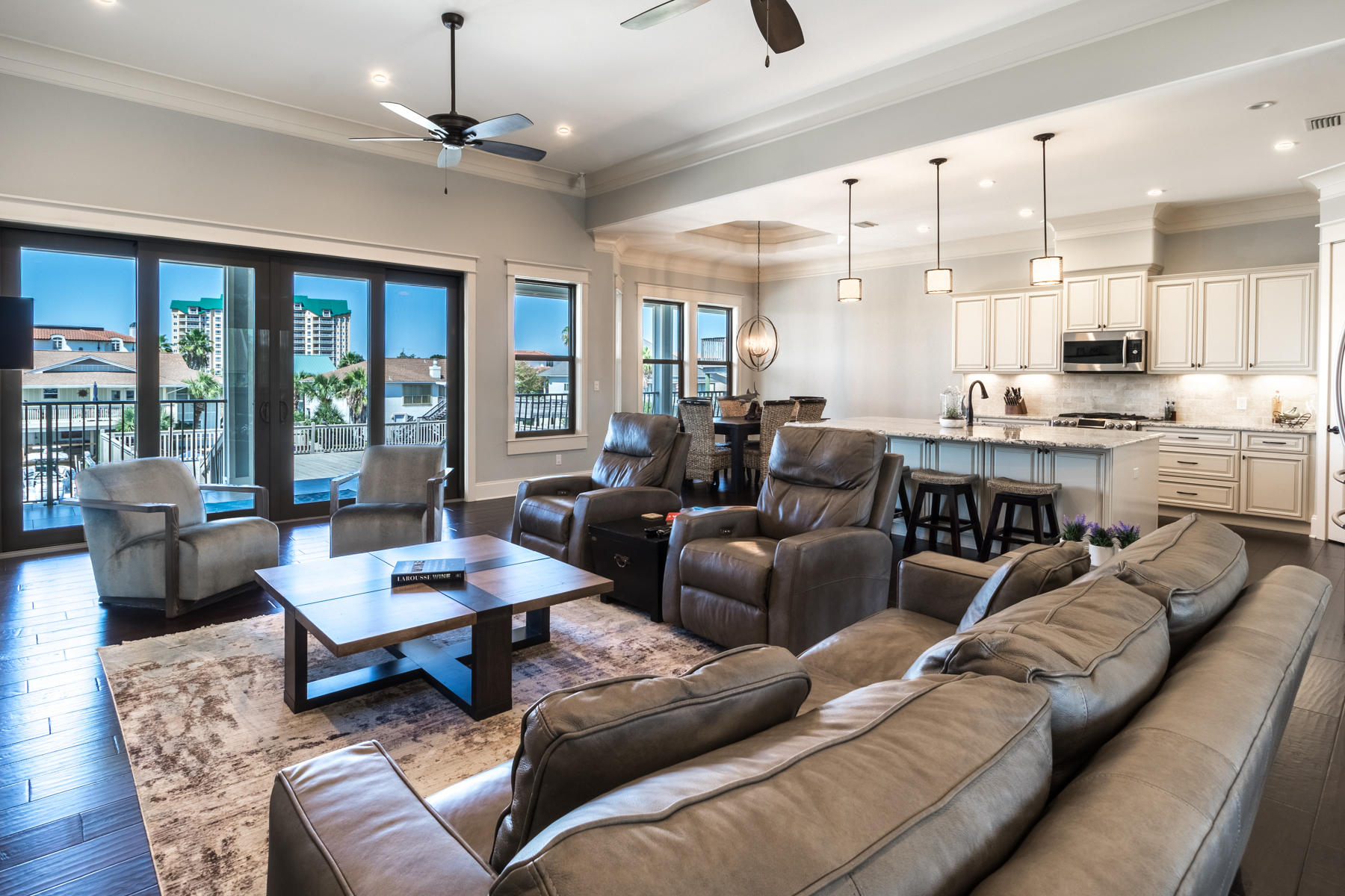 HOLIDAY ISLE - Residential