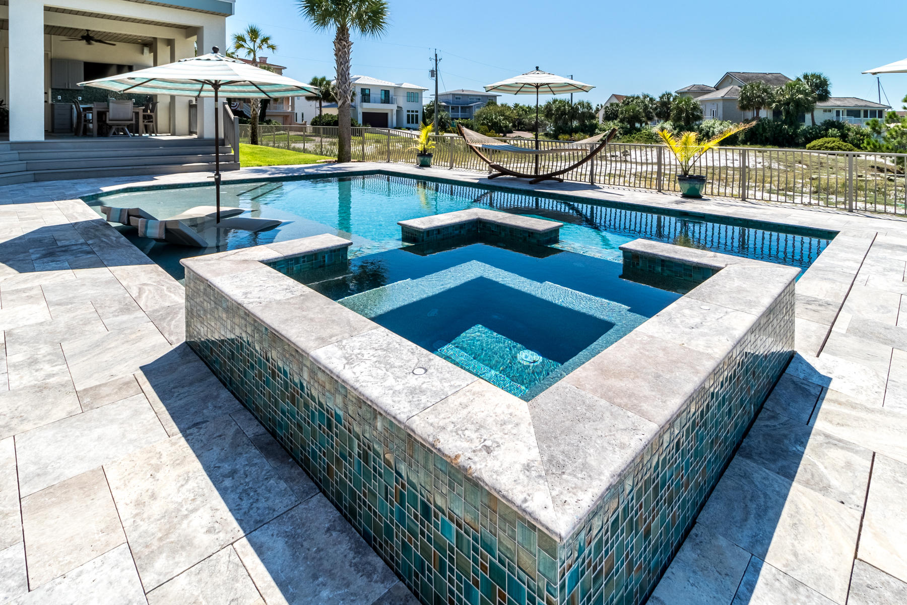 HOLIDAY ISLE - Residential
